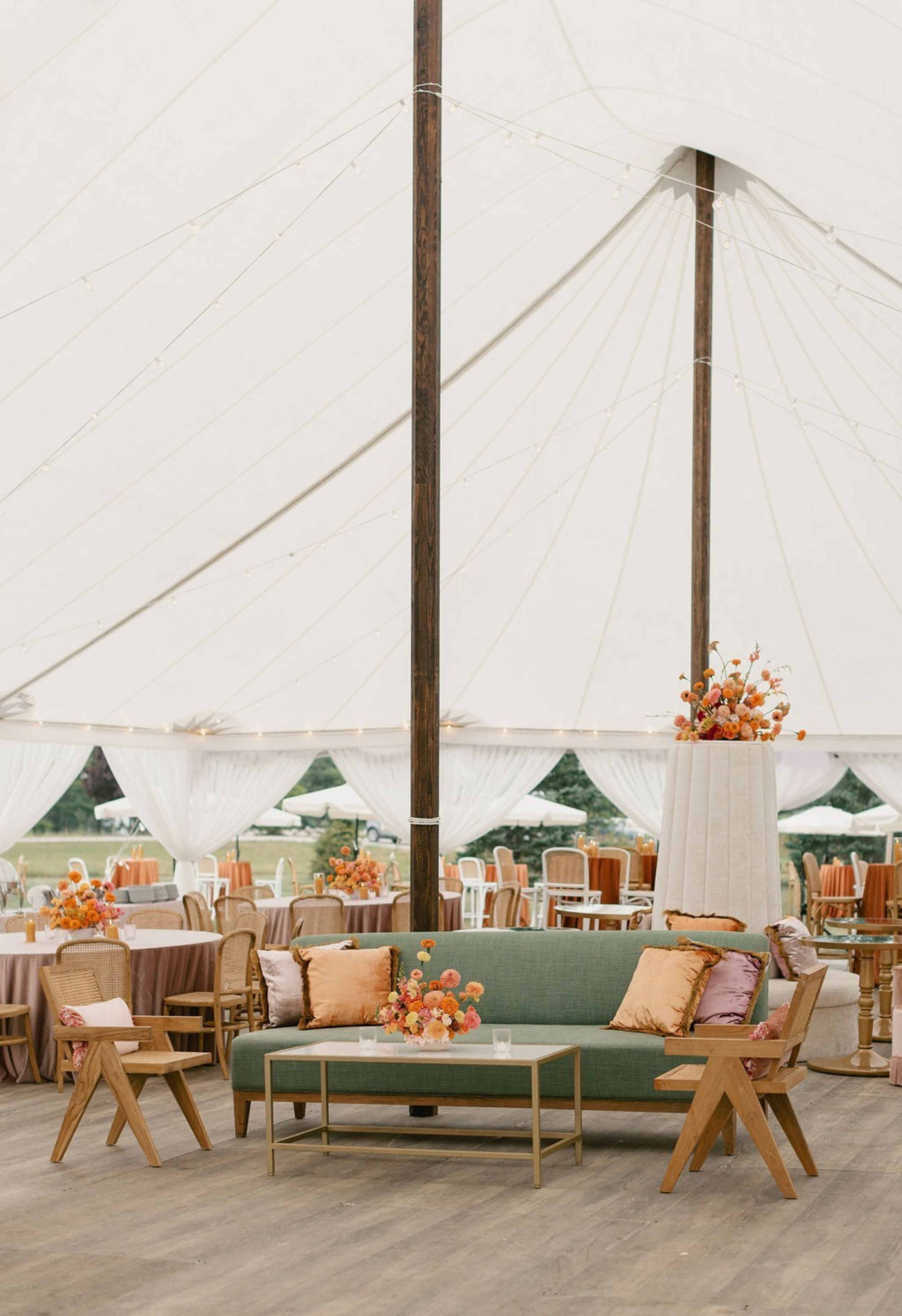 clement-and-co-events-emily-alex-tented-private-estate-16.png
