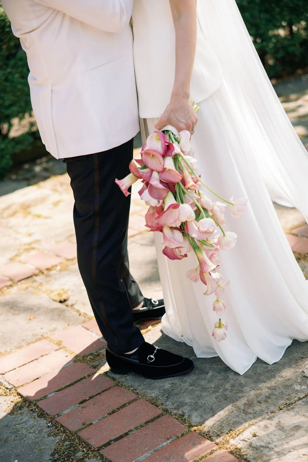 wedding photo couple