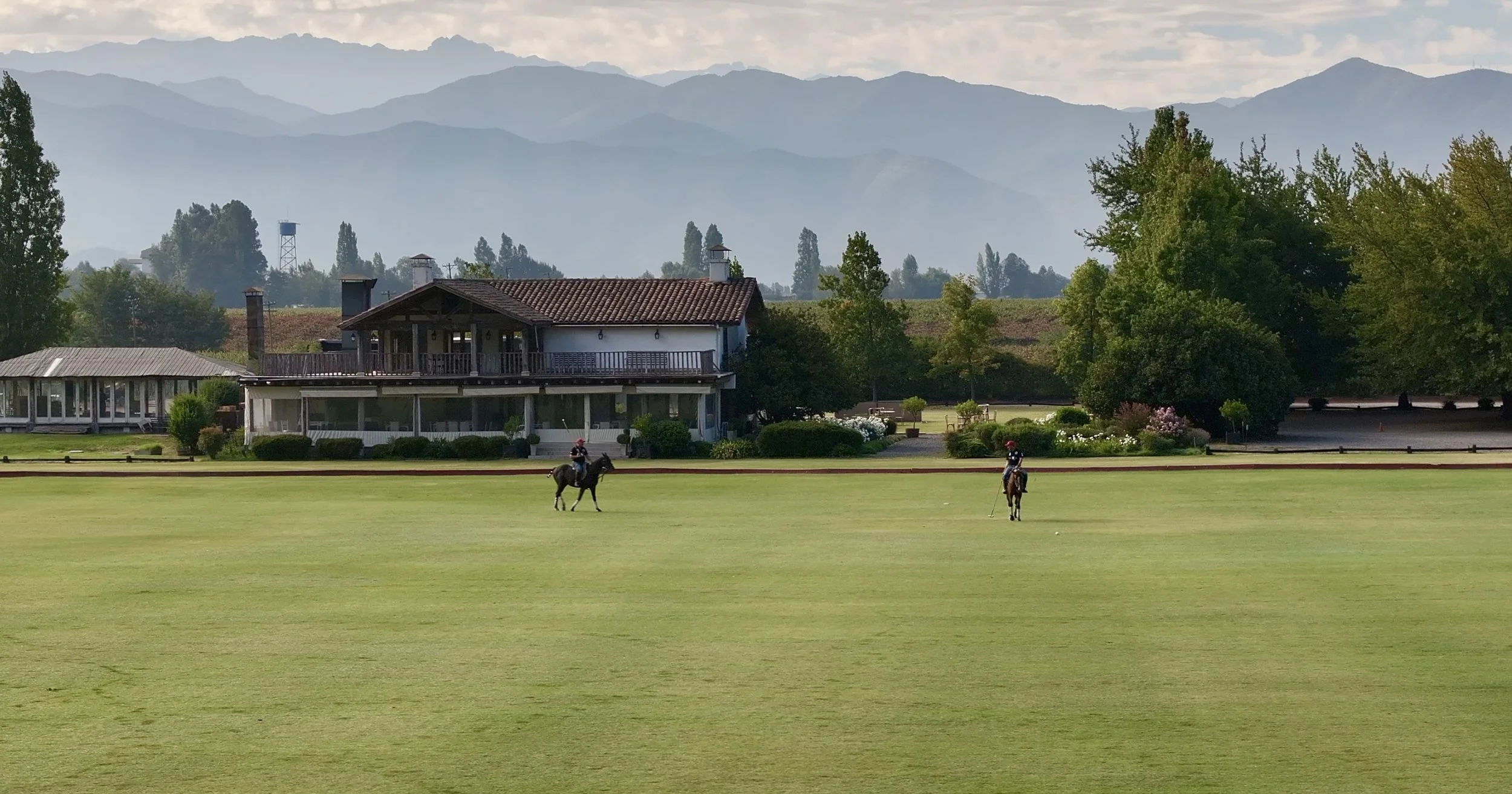 UPC Casa Silva Restaurant Andes Mtns Backdrop.jpeg