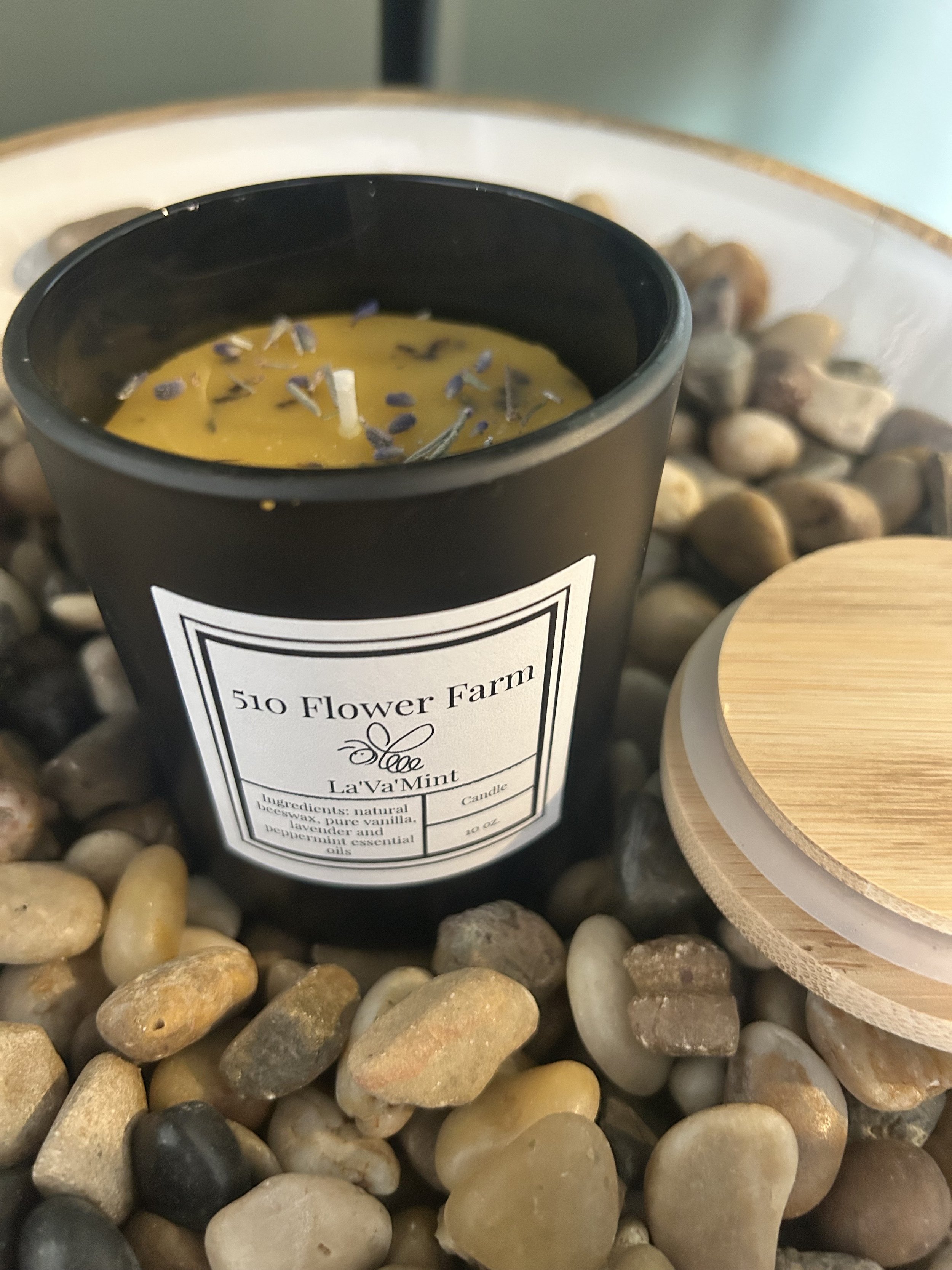 LaVaMint candle lid off.jpeg