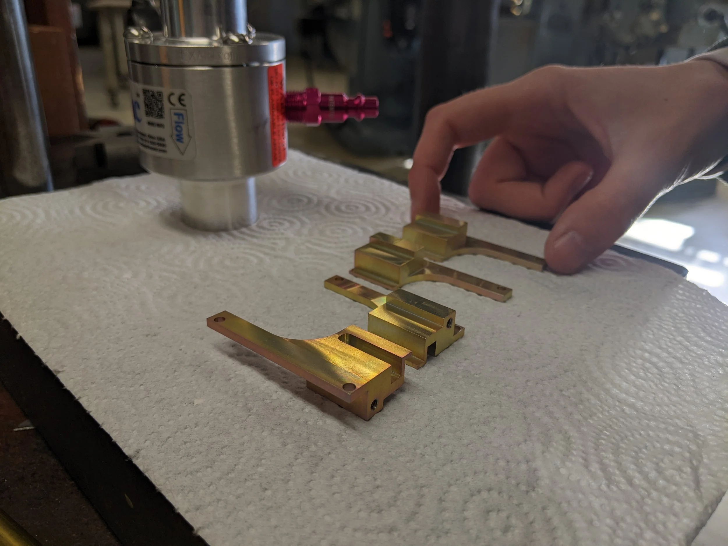 Small chromated aluminum waveguide sections