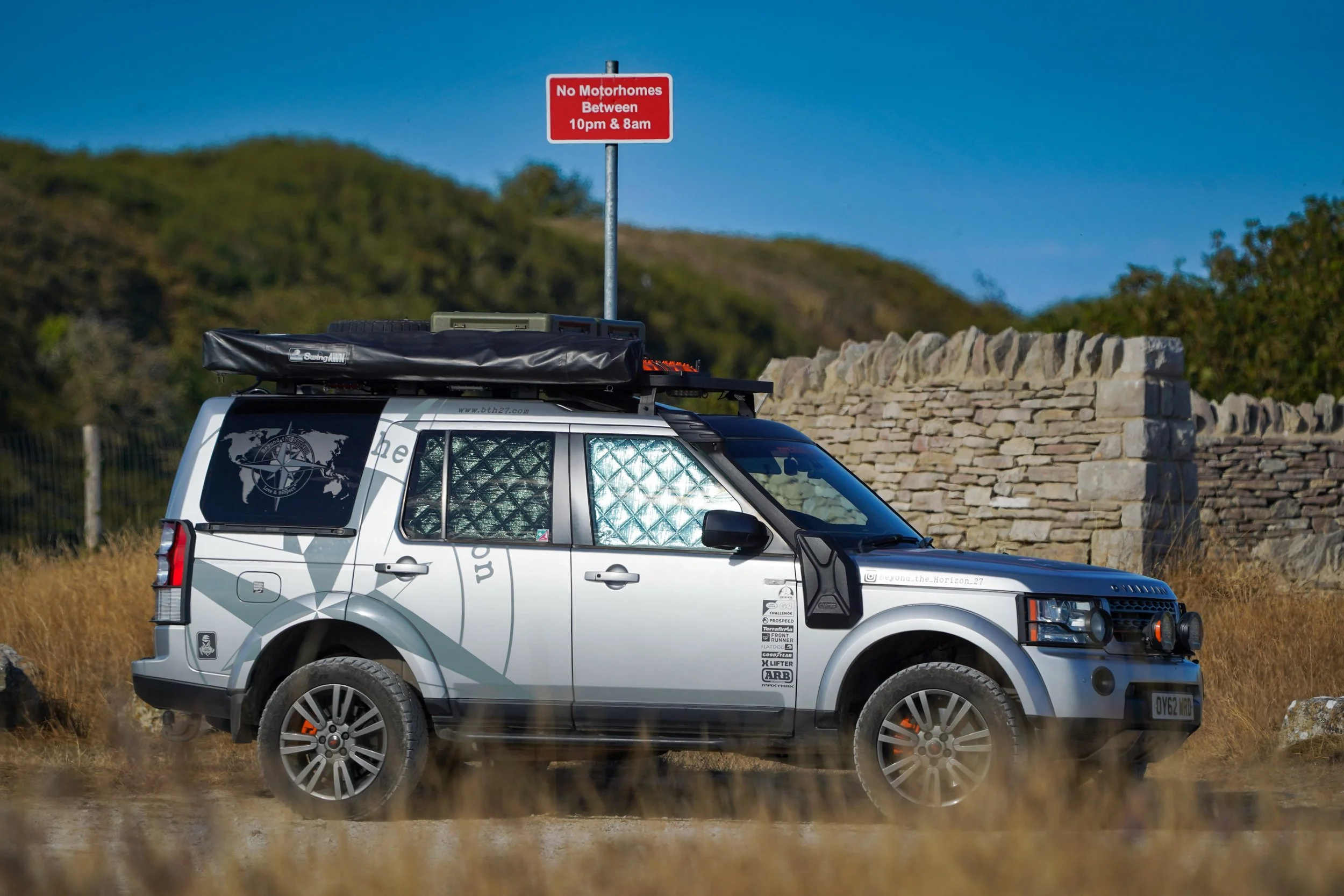 Where the road ends, the adventure begins - Isle of Portland. 🧭🌅

#bth27 #overlandingdiscovery #overlanduk