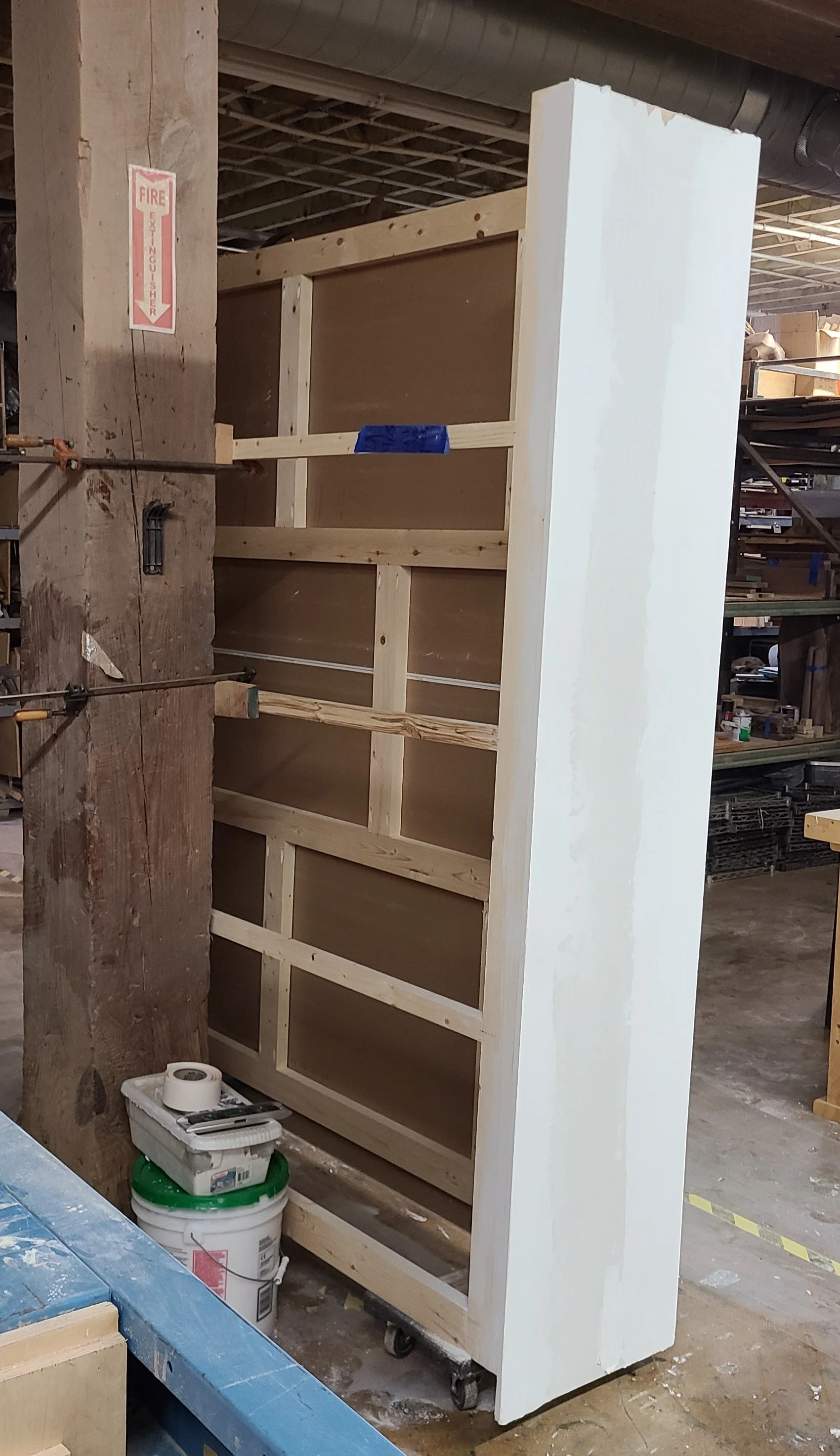 Back of portable gallery wall