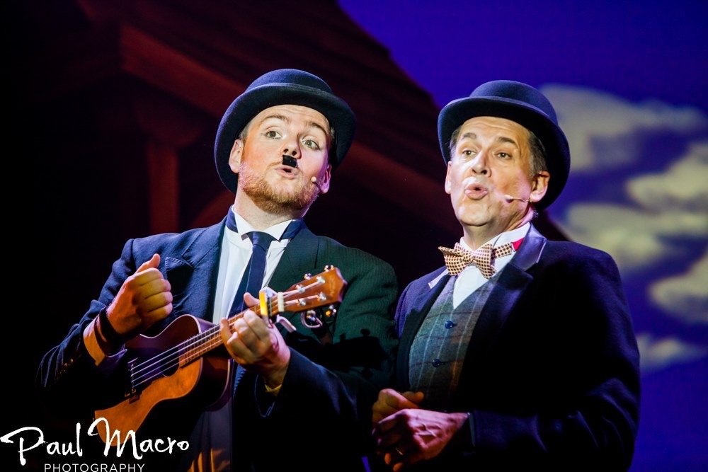 Mark James Cromer Pier Christmas Show Xmas