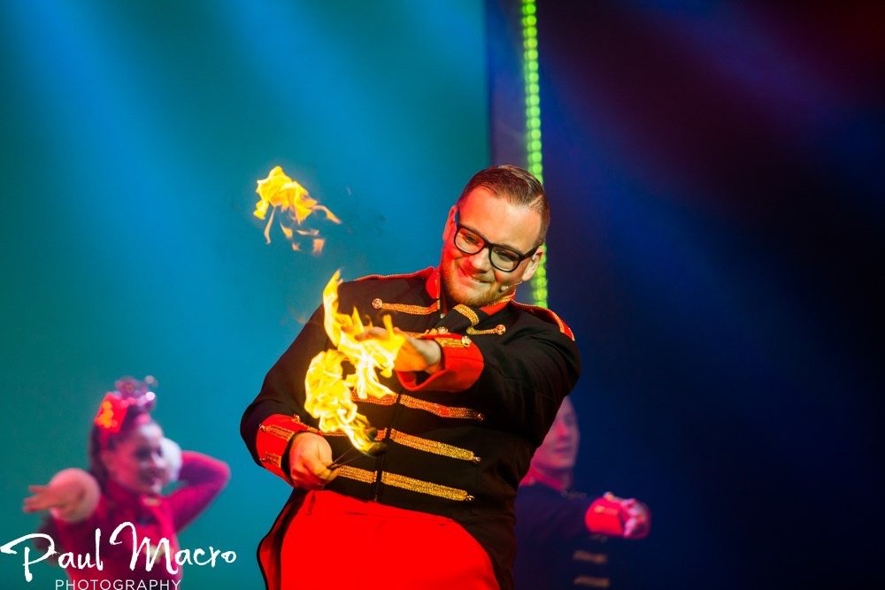 Mark James Cromer Pier Christmas Show Xmas
