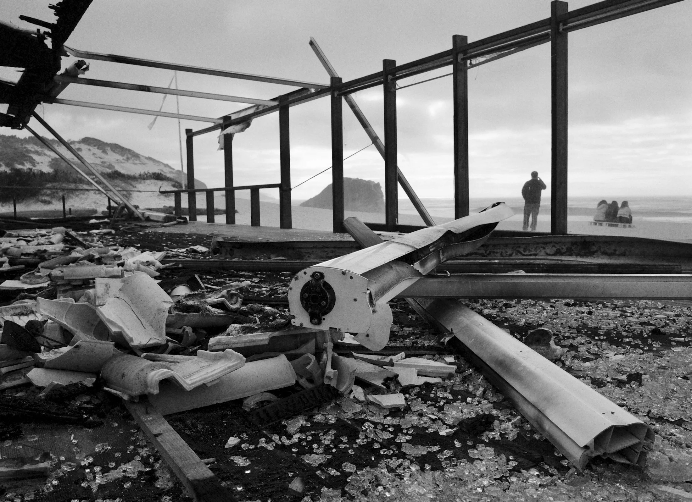 © 