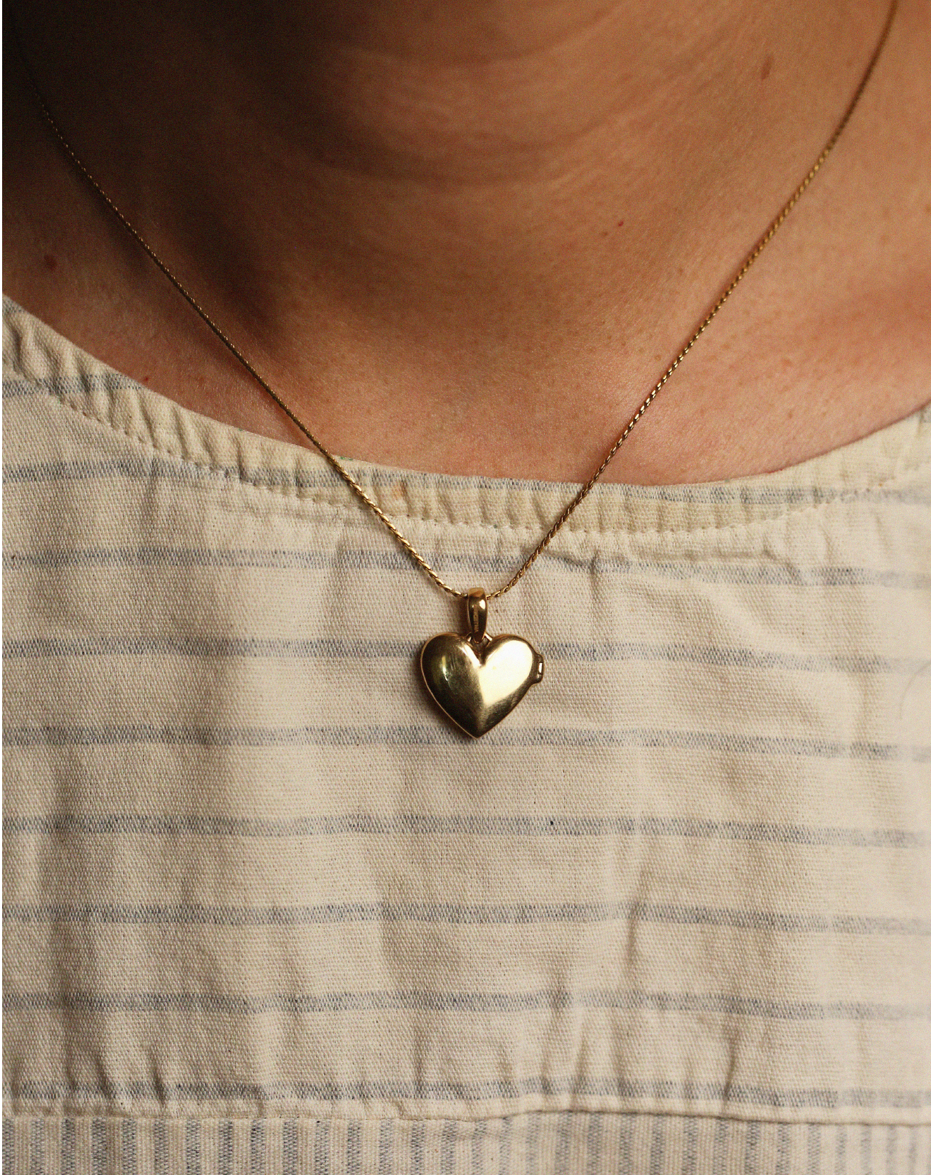 gold-heart-10.png