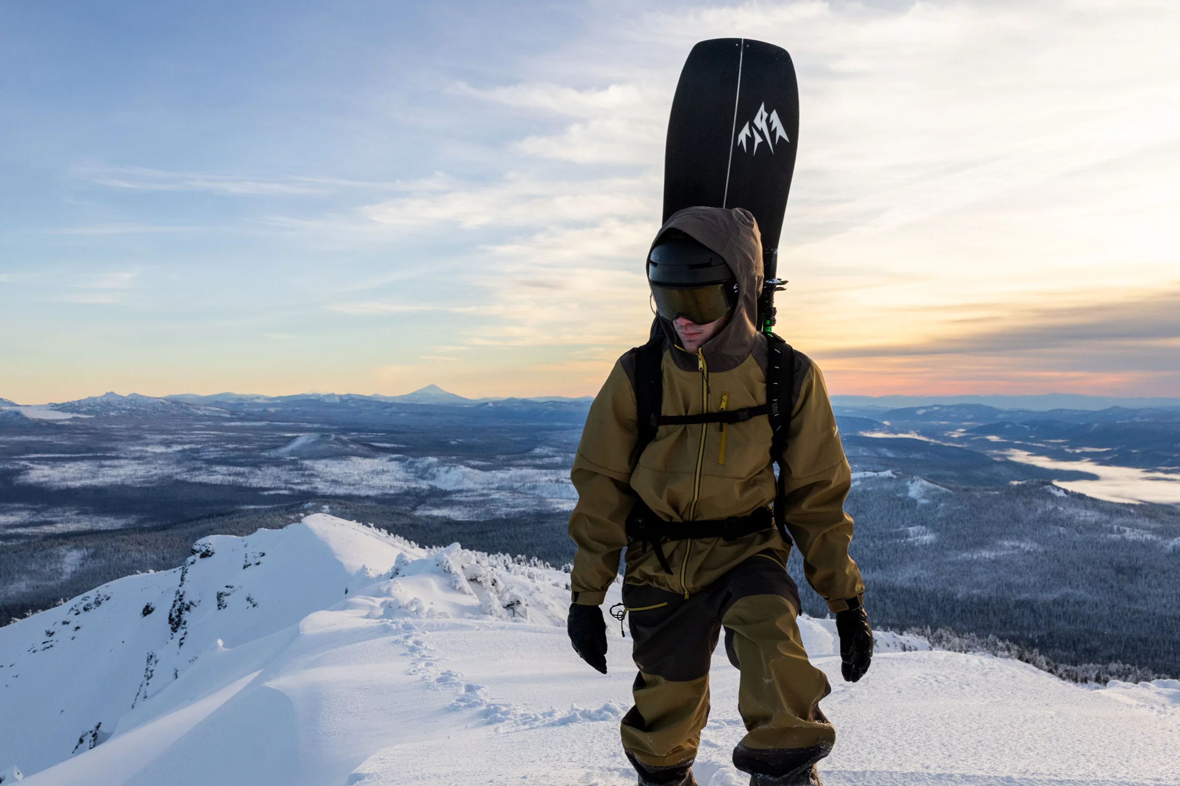 Backcountry testing FW24 outerwear set with team rider, Oz