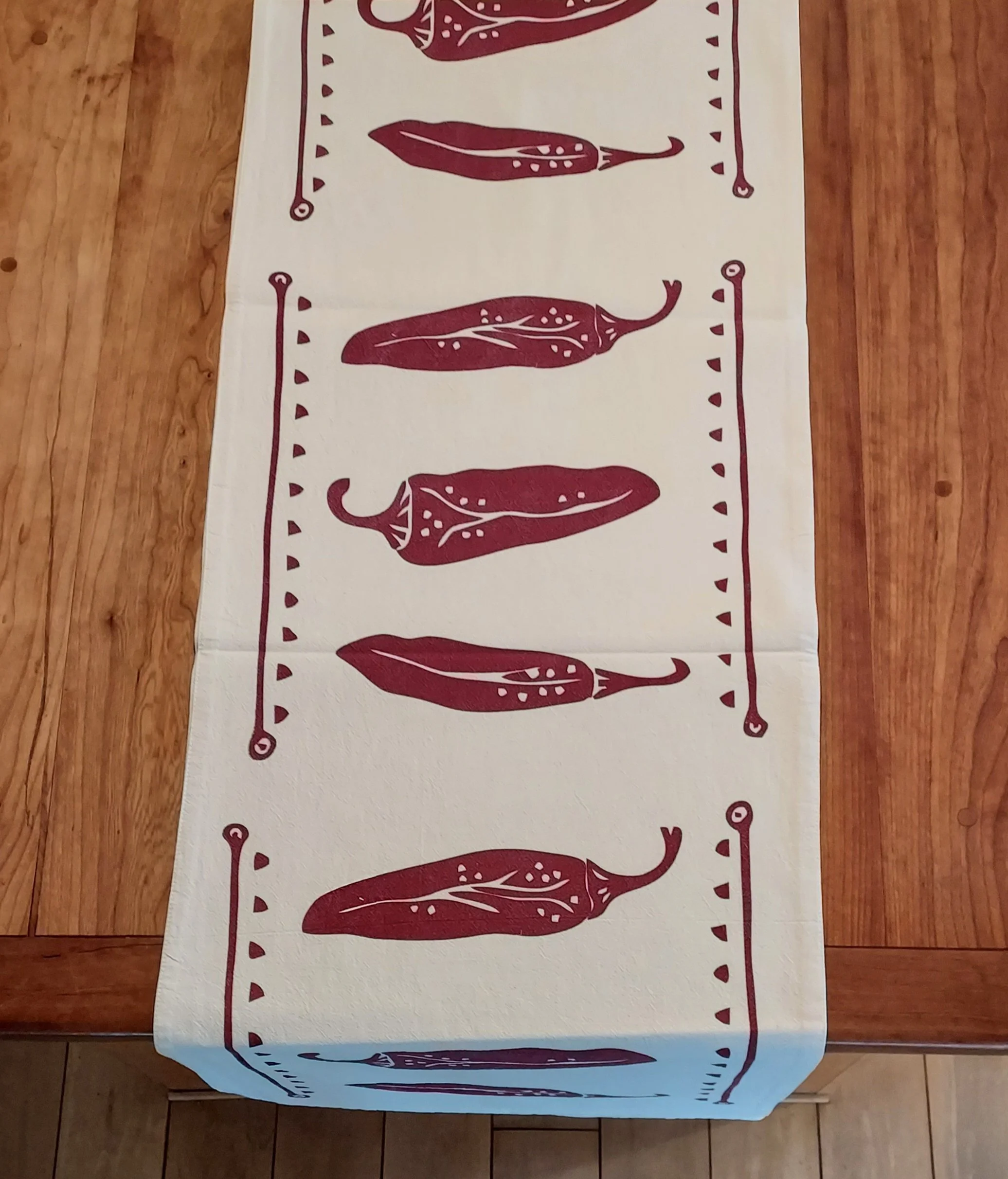 table runner chiles 2.jpg