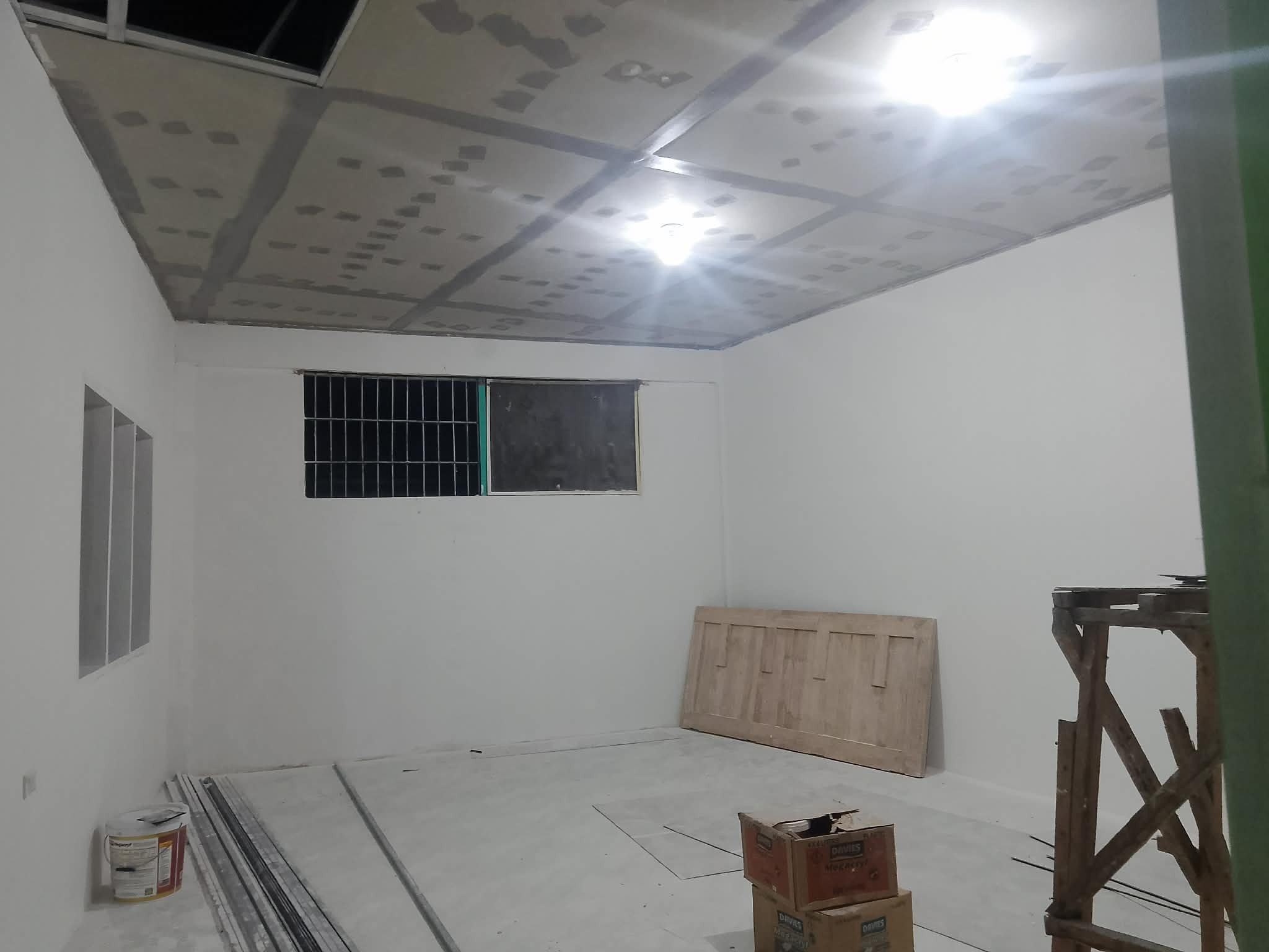Solid roof and walls in Pagasinan classroom.jpg