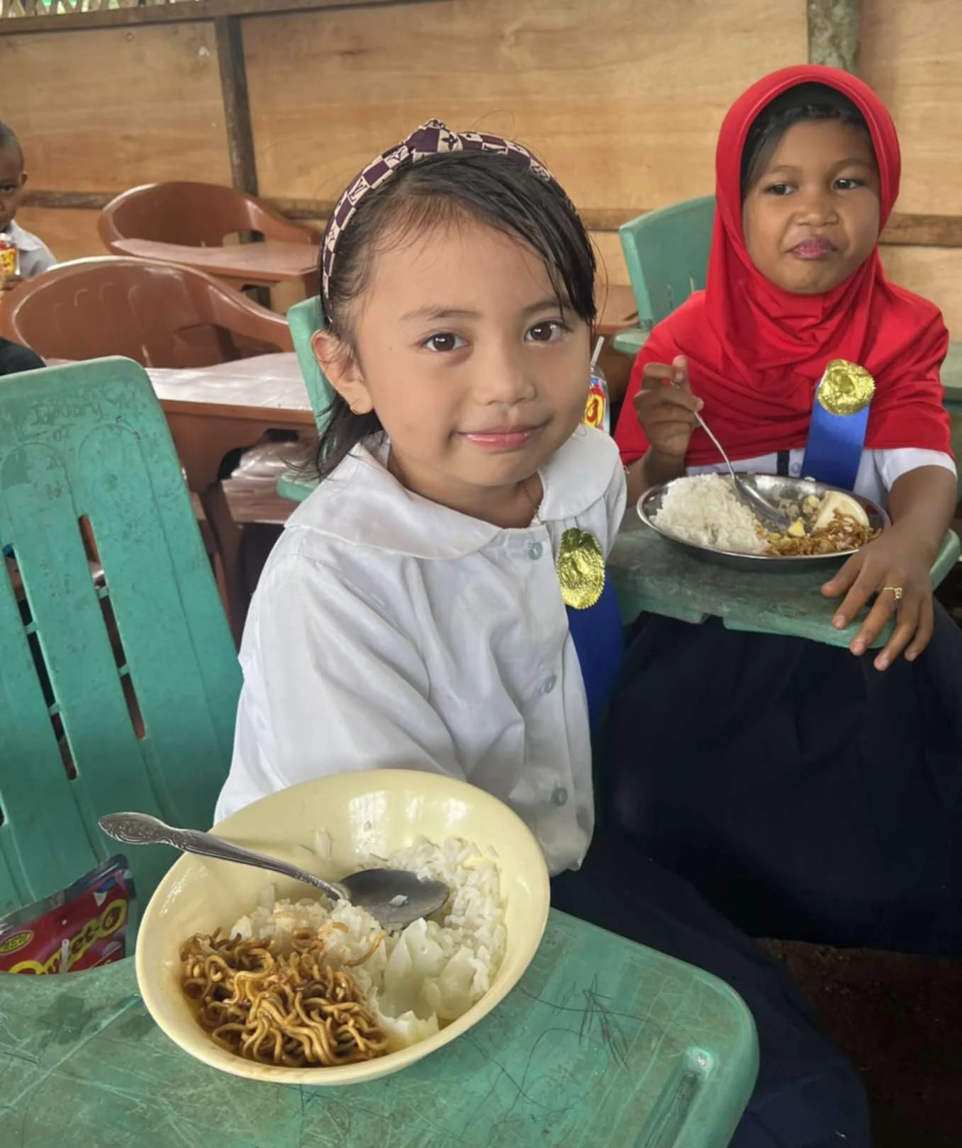 Lugmah ES 01-15-25 sch feeding Pic (4).jpg