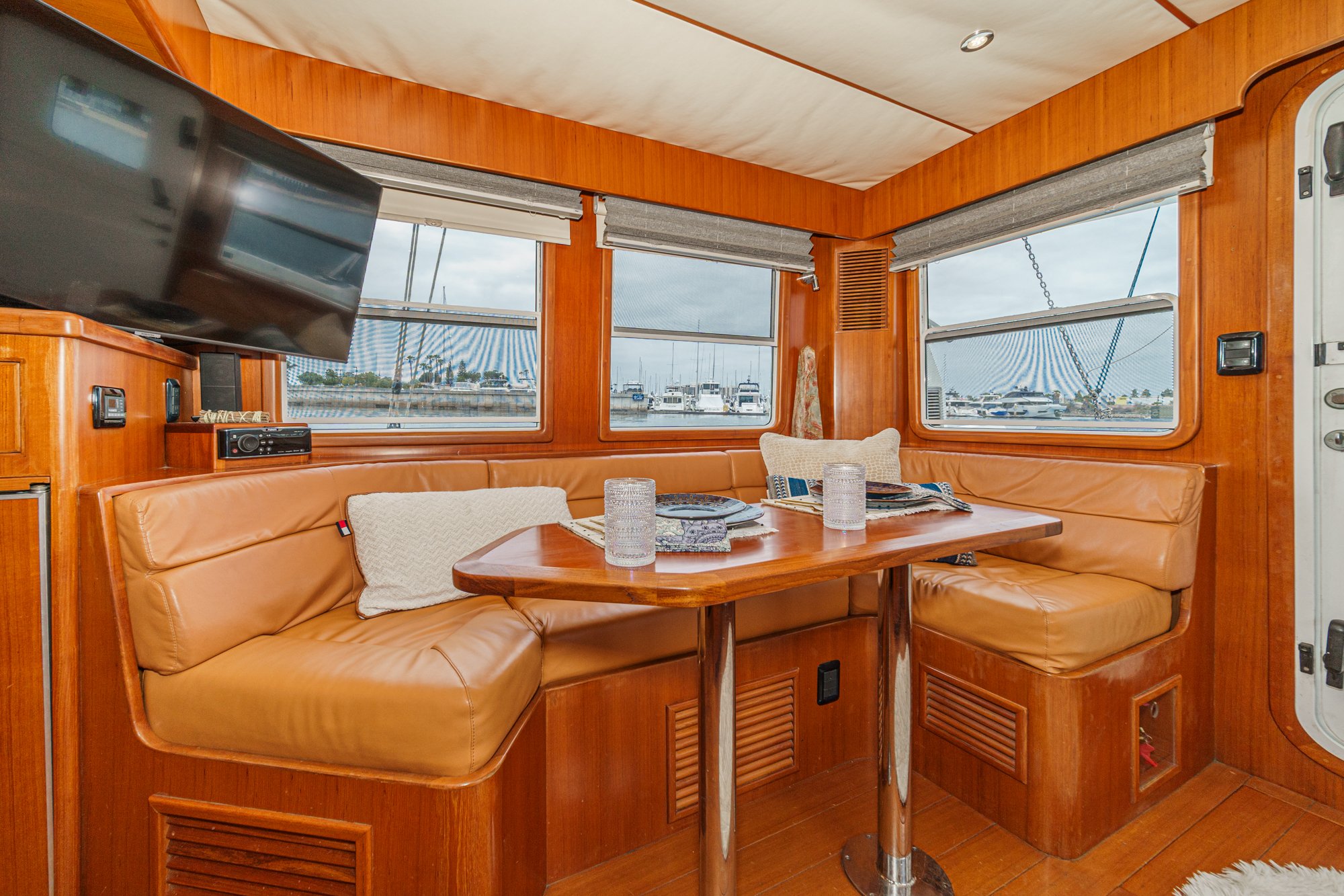 2006 Nordhavn 40 OCEAN STAR-44.jpg