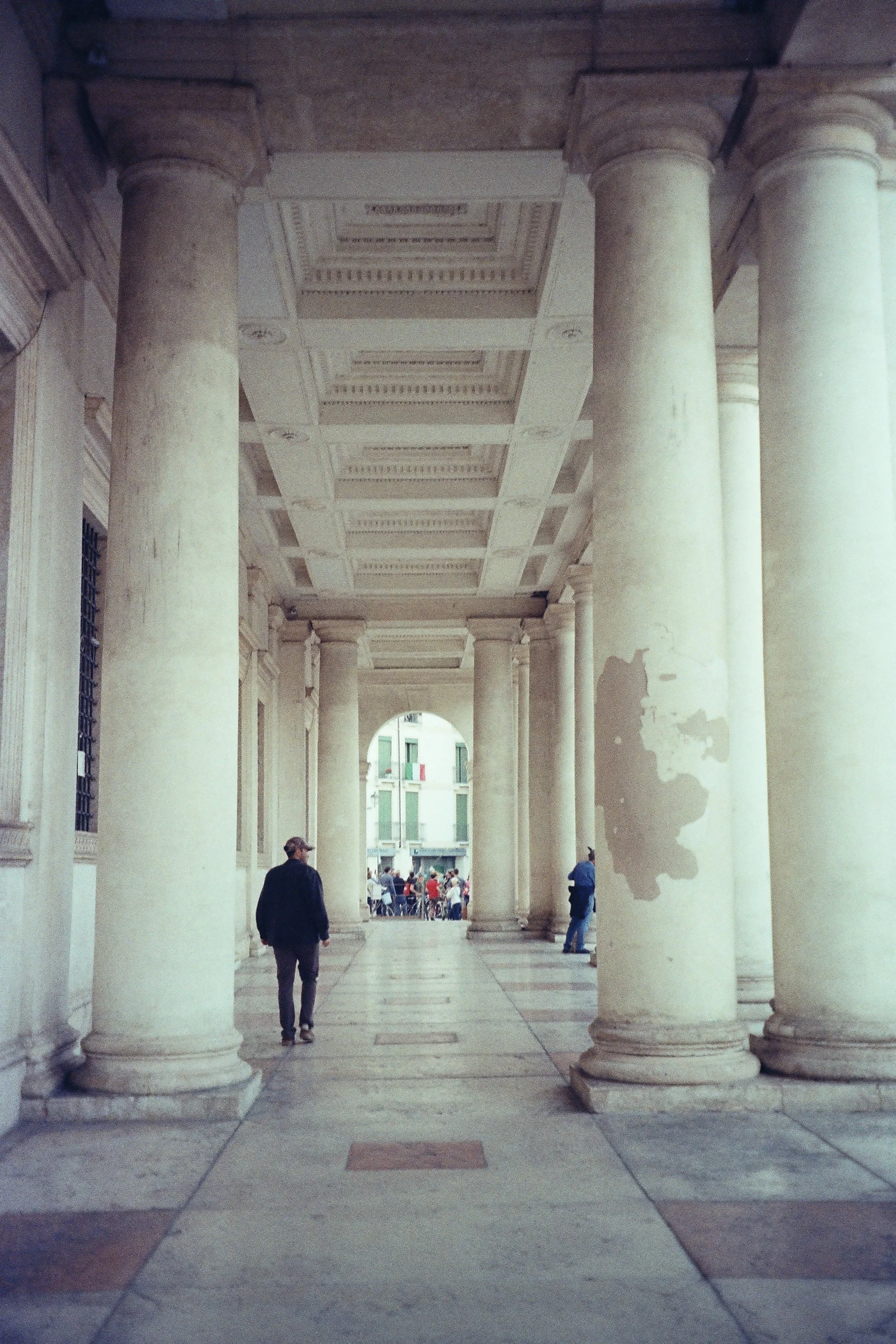 r001-013.jpg