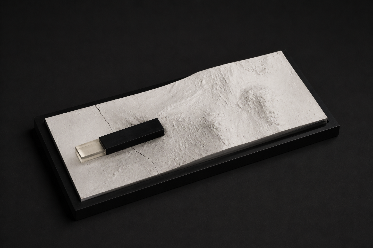 Relief+topographique+en+pla%CC%82tre+et+re%CC%81sine.png
