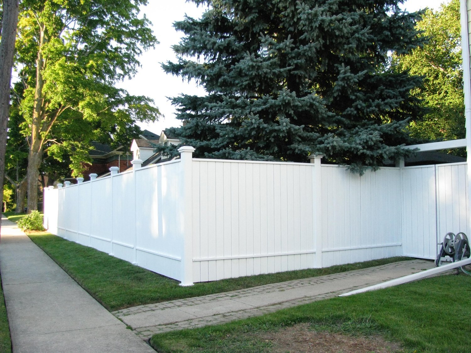 COASTAL+CENTURY+HOME+CUSTOM+FENCE+(2) (1).jpg