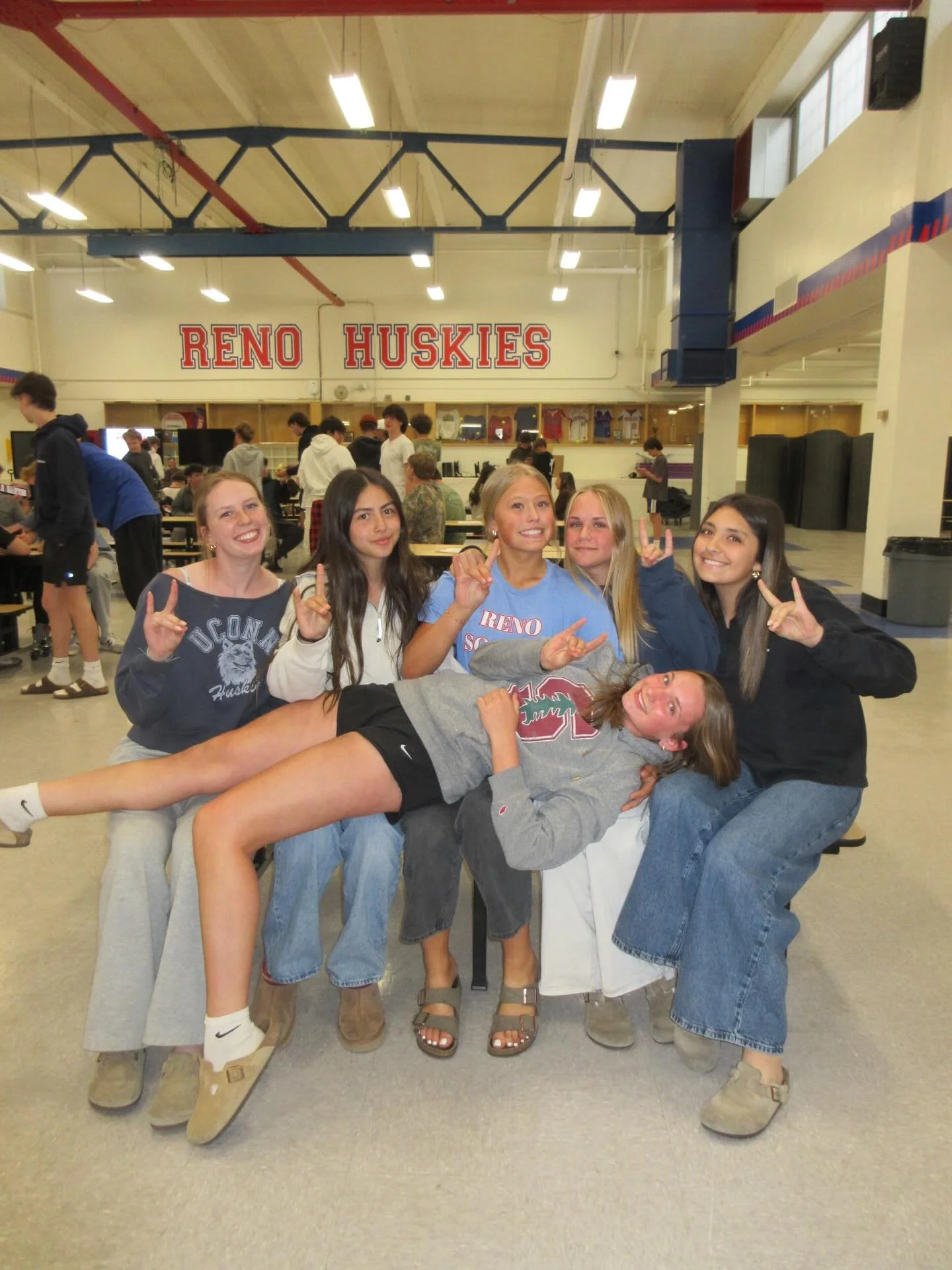 Annual Text-a-thon was a SUCCESS!!! So much was raised by our huskies, but don&rsquo;t forget! You can still donate for another month!! 
🔥🔥🔥
Thank you for everyone who donated and put their time in today ❤️🤍💙