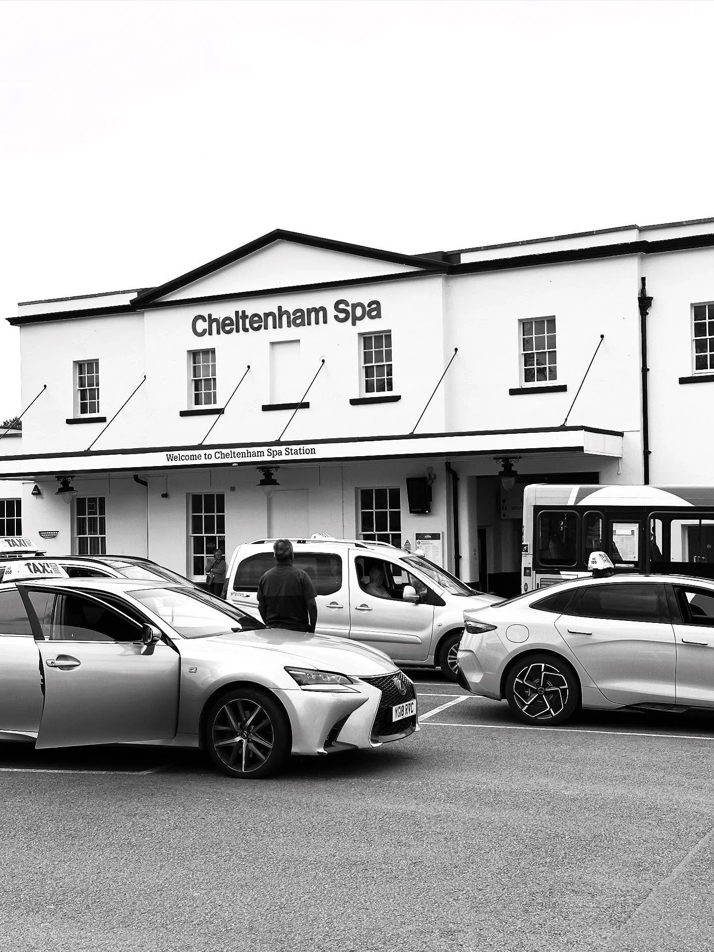 Last month I took part behind the scenes on one of my favourite TV shows &ndash; BBC&rsquo;s @sortyourlifeout. Leaving my beautiful boys for the first time was a challenge and there were lots of tears before I&rsquo;d even left Gloucestershire (from 