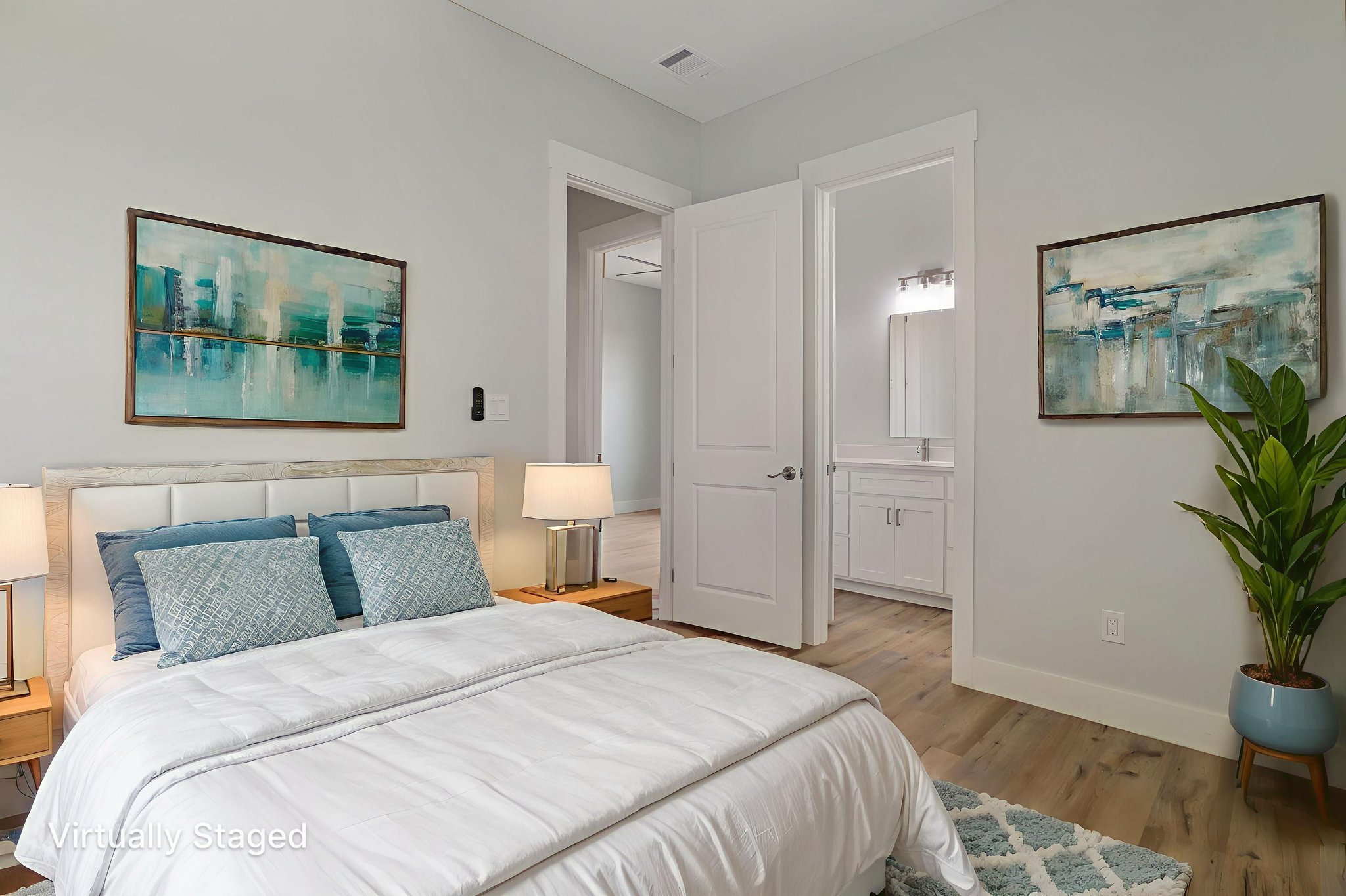 21-web-or-mls-1B1A7299 virtually staged.jpeg