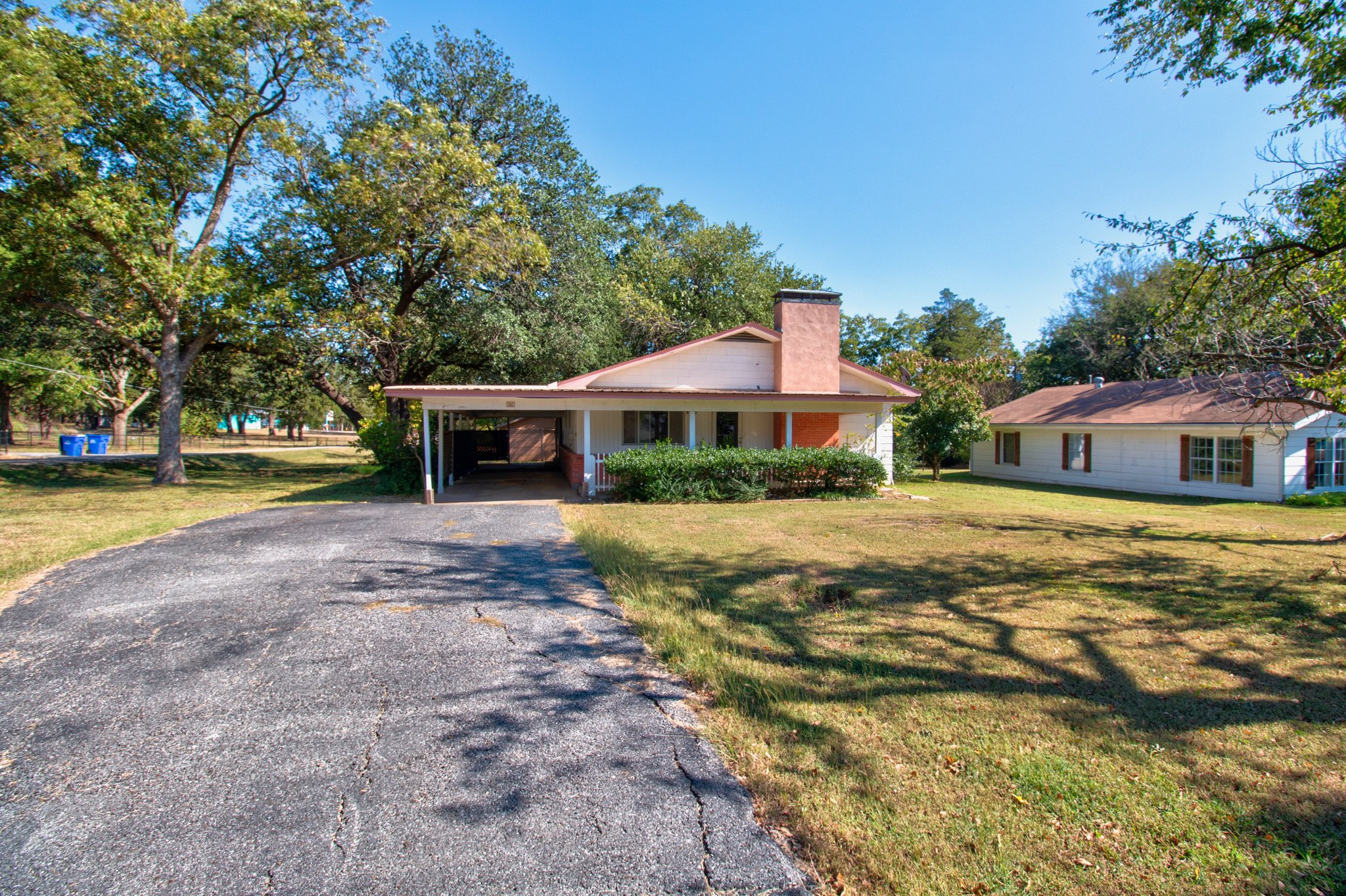 392 Churchill Ln-010.jpeg