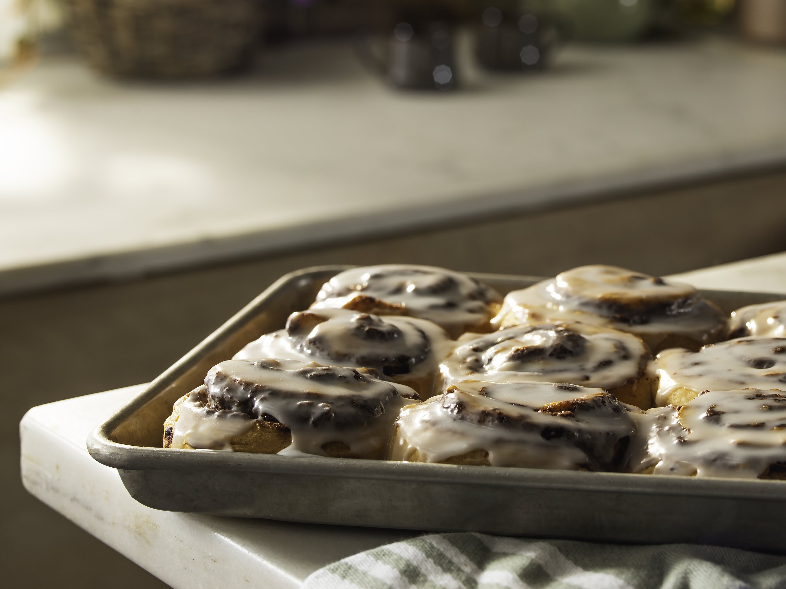 CinnamonRoll_6802 copy.jpg