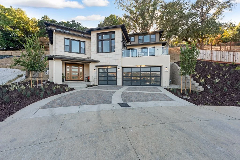 22 Oak Knoll Ct_MLS (20 of 105).jpg