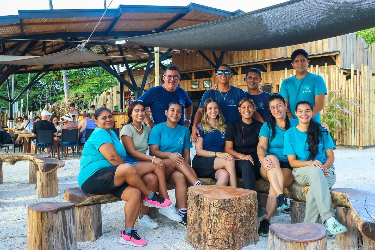 Nuestro staff es el coraz&oacute;n de BernarDos. &iexcl;Gracias por su pasi&oacute;n, creatividad y compromiso con nuestros clientes! 🩵

Our staff is the heart of BernarDos. Thank you for your passion, creativity, and commitment to our clients! 🩵

