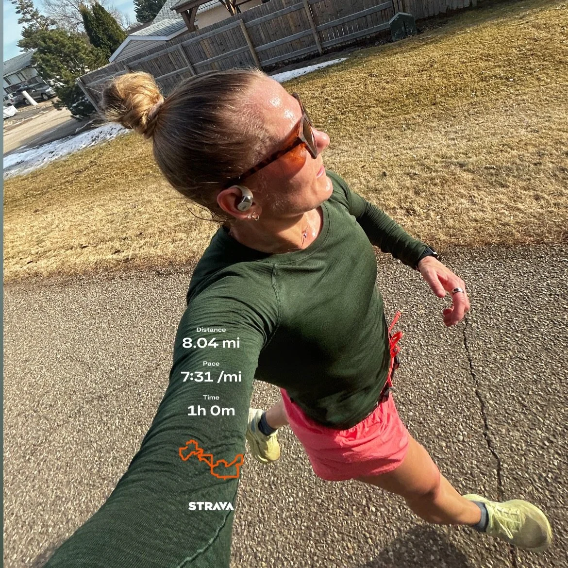 Instant mood boost when the weather goes from winter to full-on spring in a matter of days.

I love shorts + long sleeve running weather almost as much as peak summer runs. The streets are full of puddles, pathways are flooding&hellip; but wow it fel