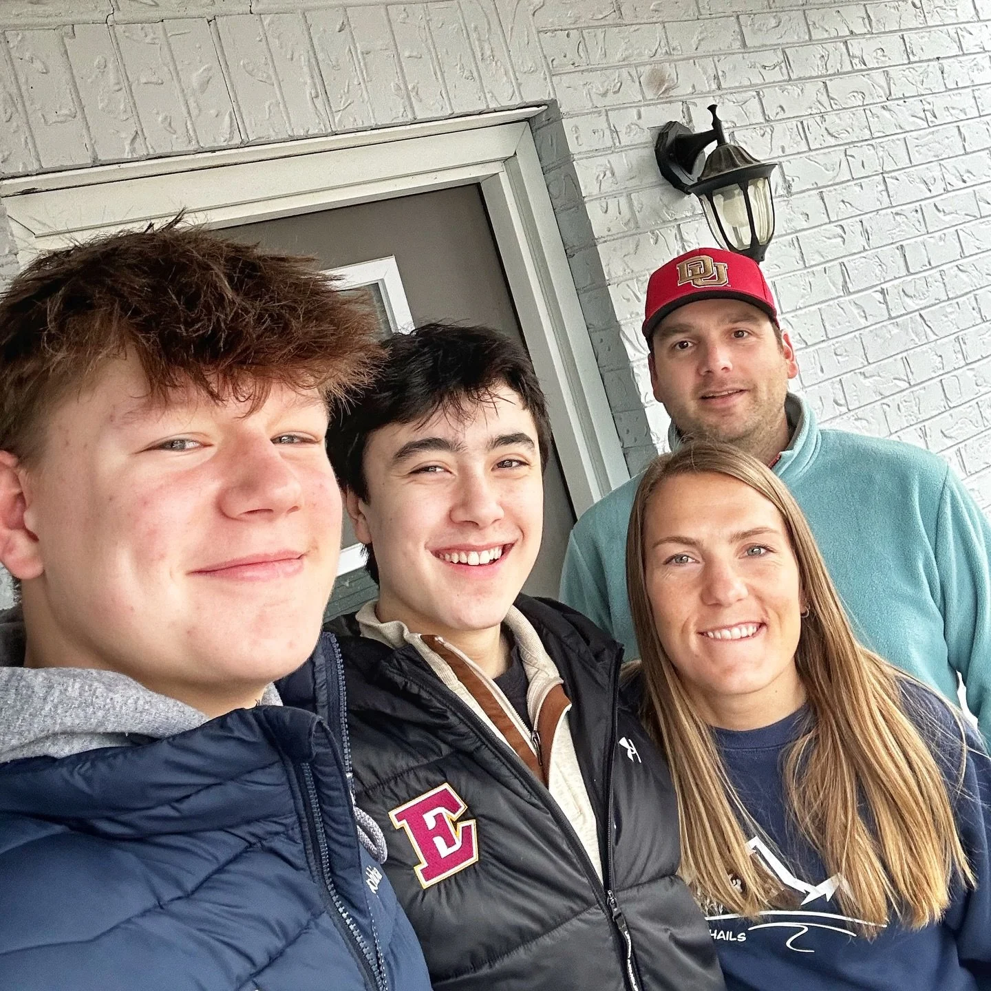 Another billet season in the books 🤍🏒

Not the year we expected, but one that brought quite a few different players through our home and we made it work. So many memories, lots of laughs, a few tears, and the chance to meet some really amazing peop