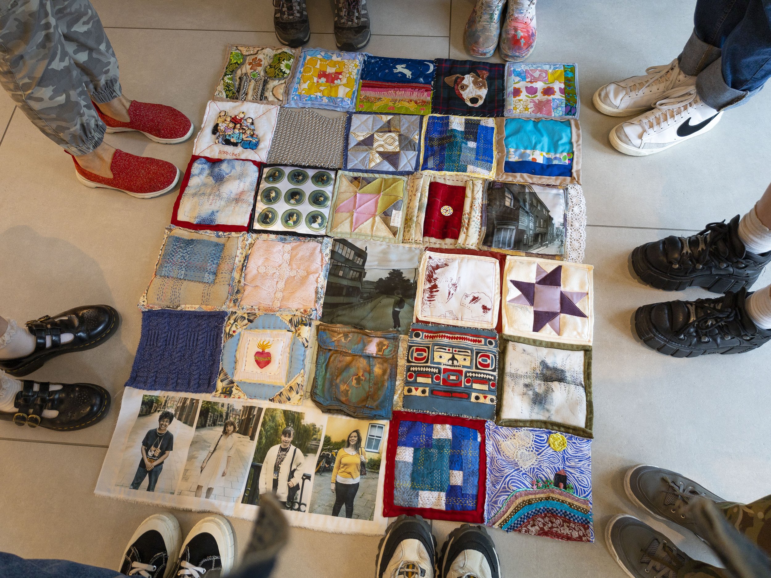 Team around the Quilt