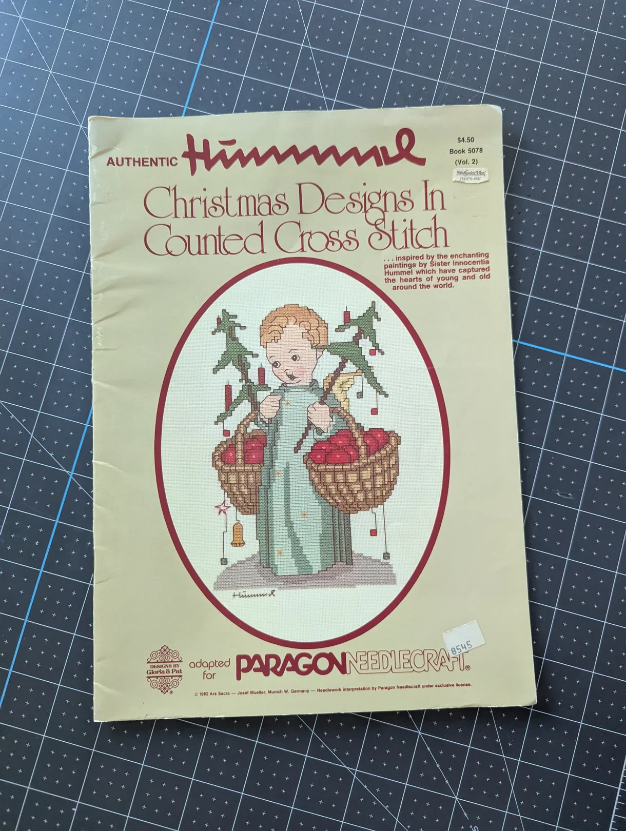 Hummel Christmas Designs in Counted Cross Stitch (1982)