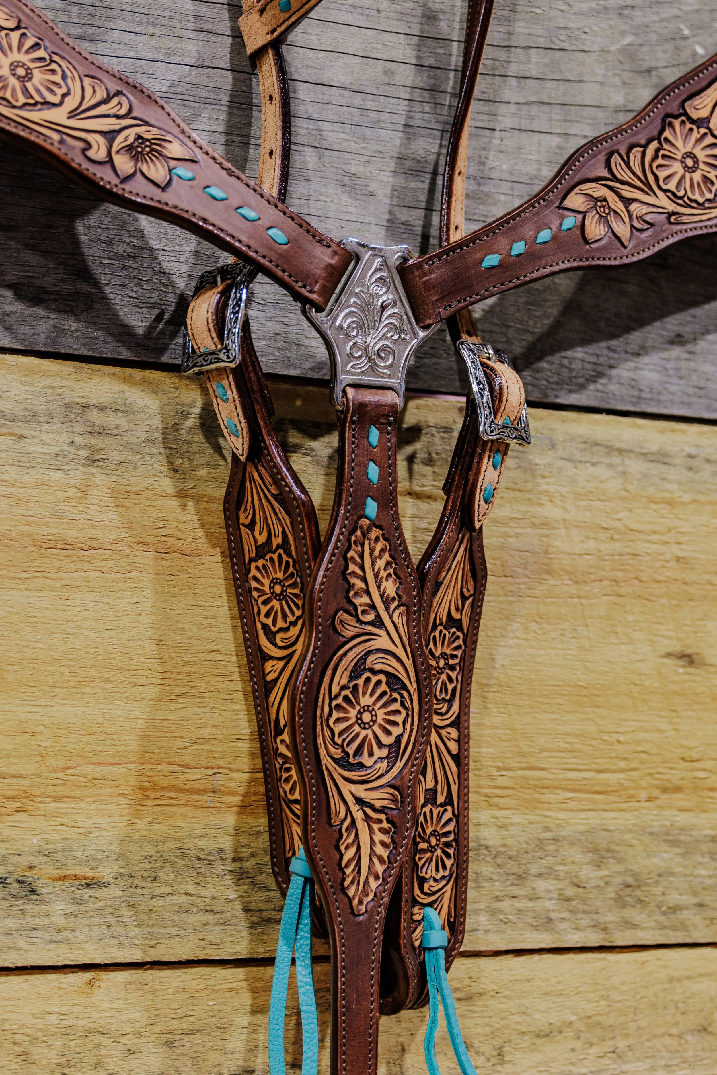Discover our western saddle sets and tack collections — from affordable horse tack online to the best tack for barrel racing, built for style, comfort, and performance.

western saddle sets, buy horse tack online USA, best horse tack