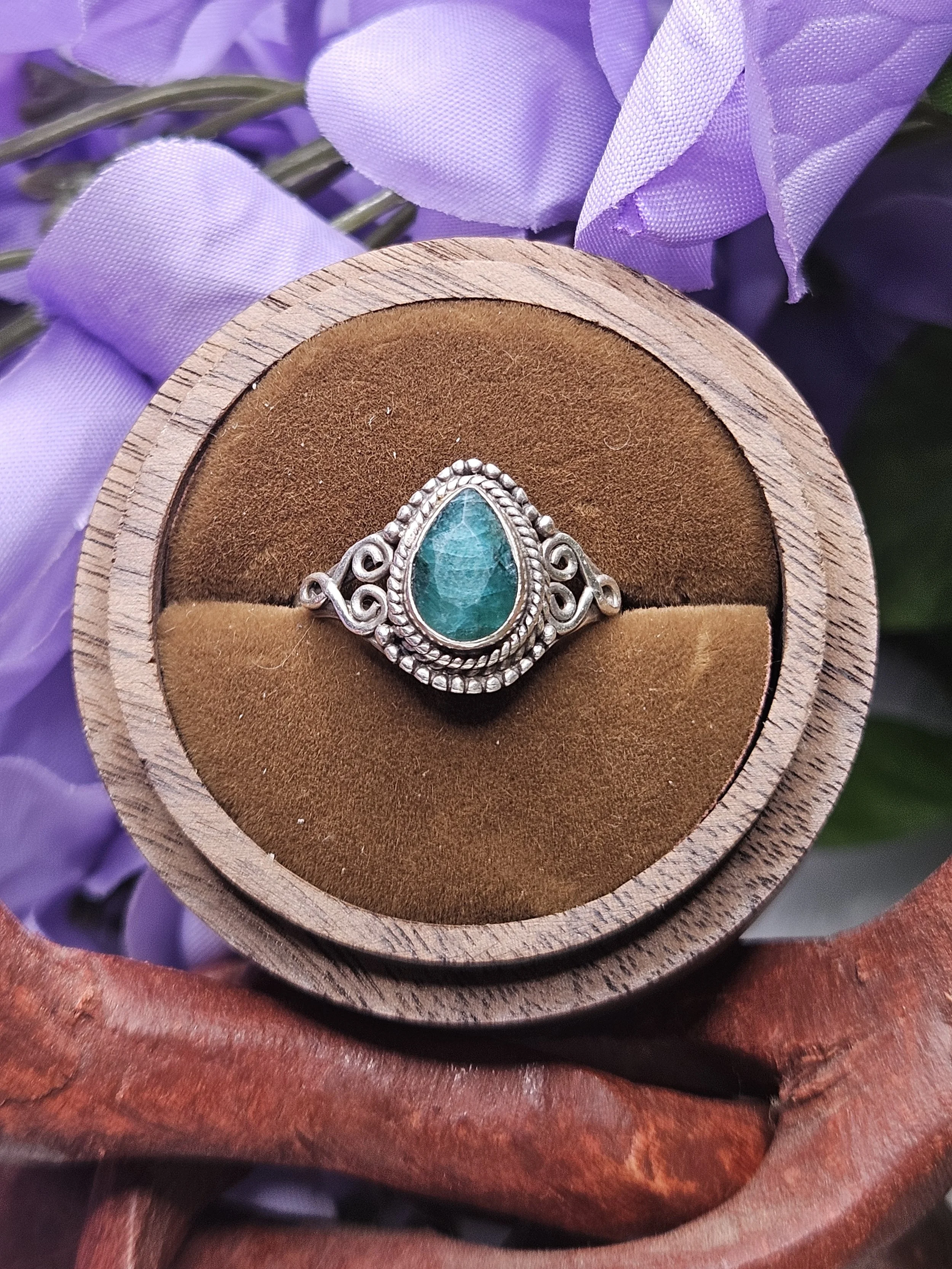 Vintage Artisan Faceted Emerald on S925, Size 8 Ring