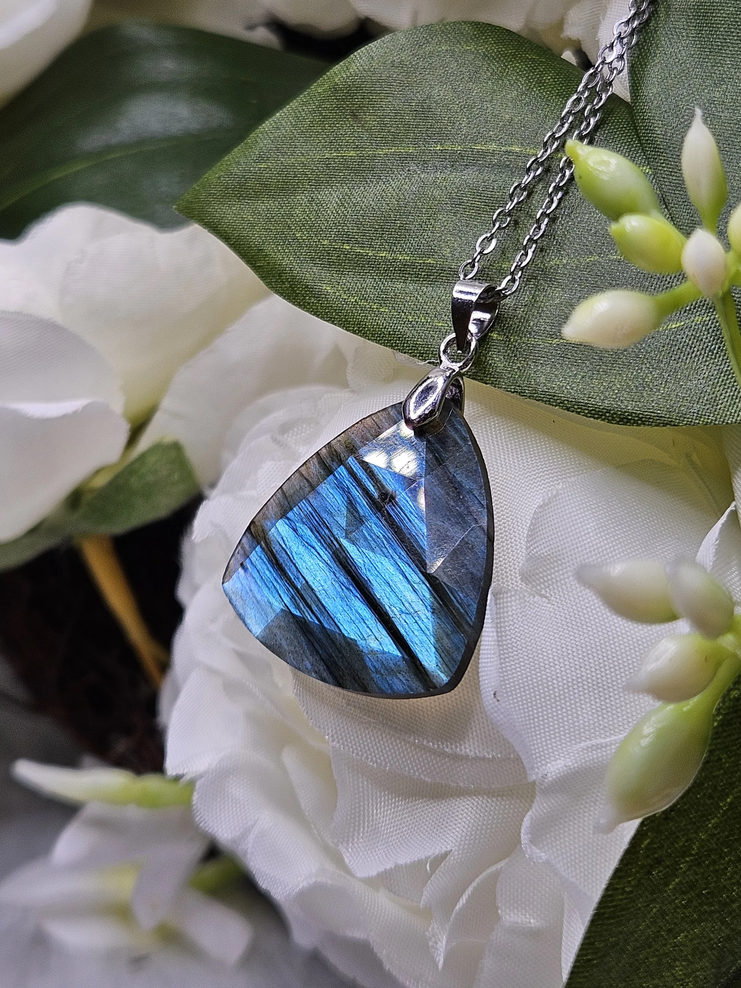 Blue Banded Flash Laboradorite Faceted Triangle Pendant Necklace