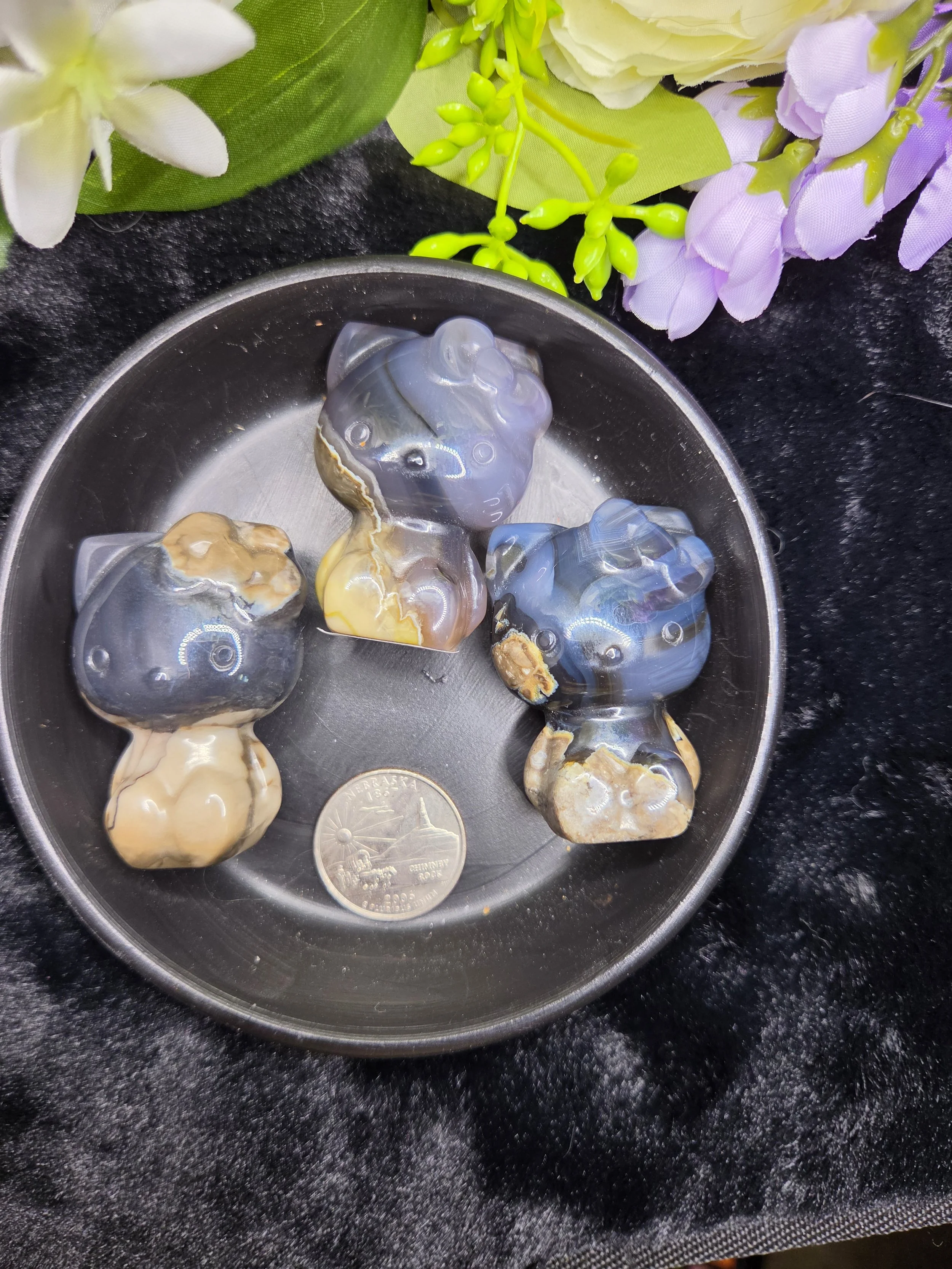 Hello Kitty Volcano Agate Carvings
