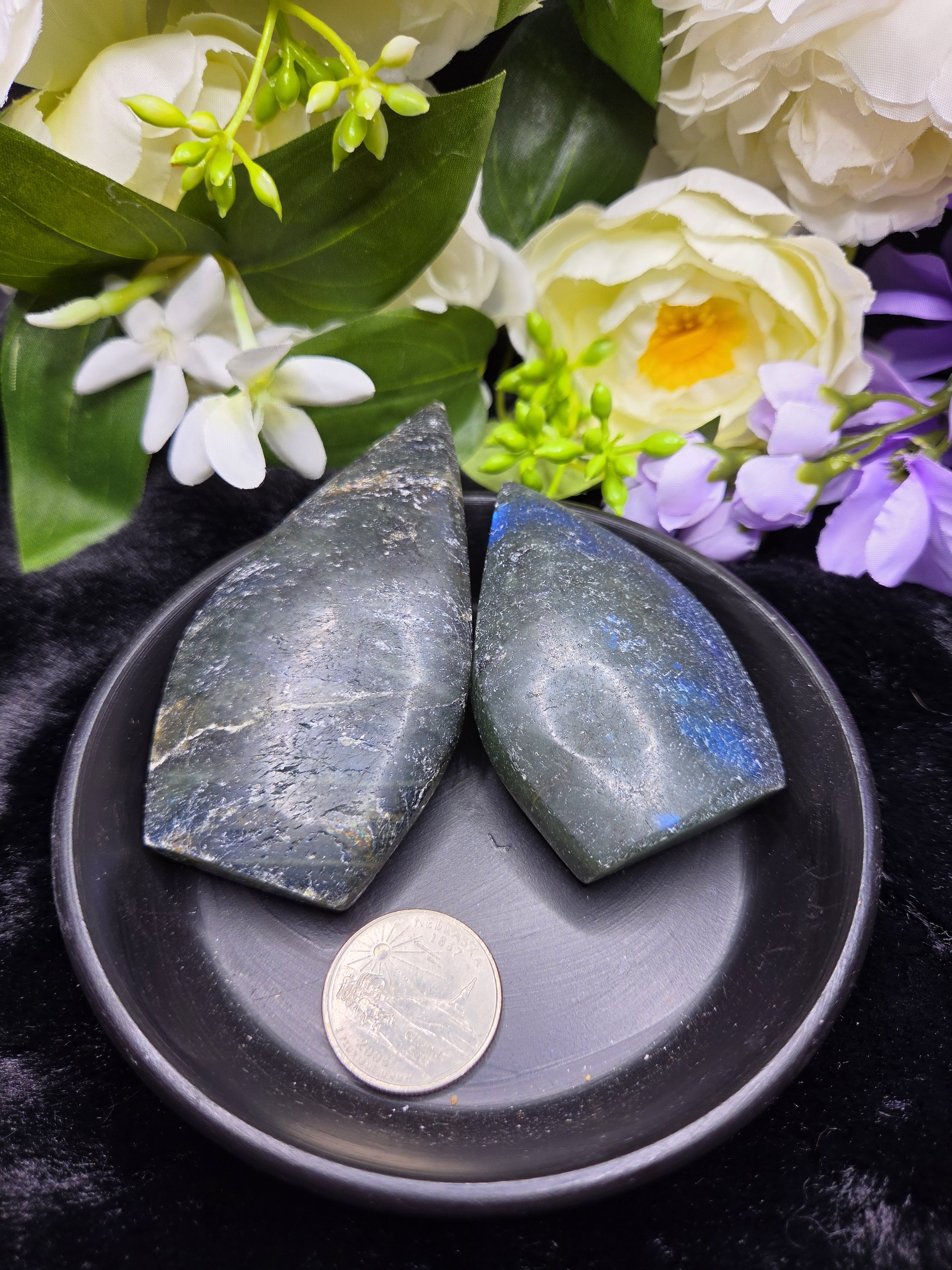Rough Polish Labradorite Teardrops, Blue Flash Large