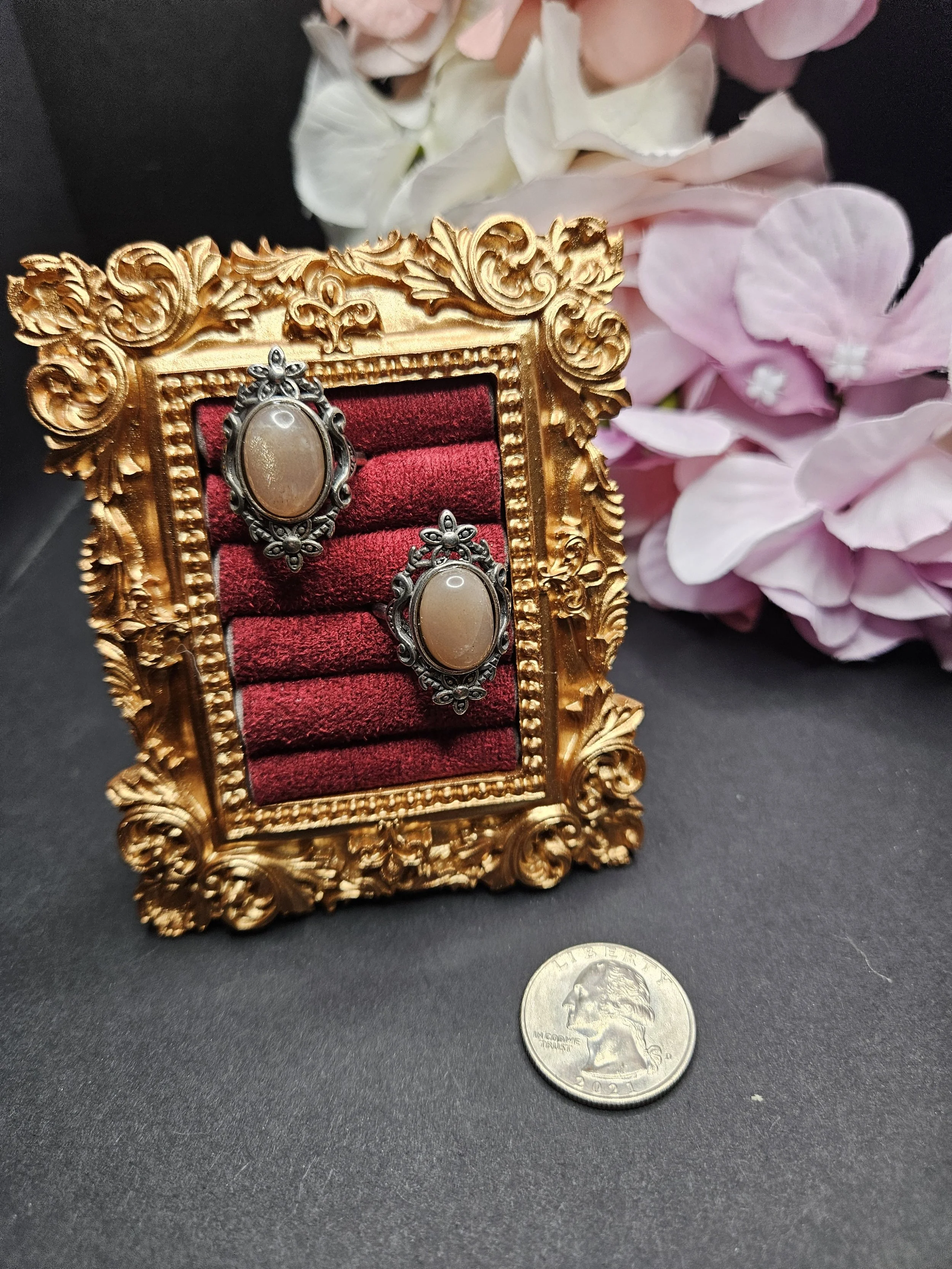 Vintage Inspired Adjustable Ring - Peach Moonstone