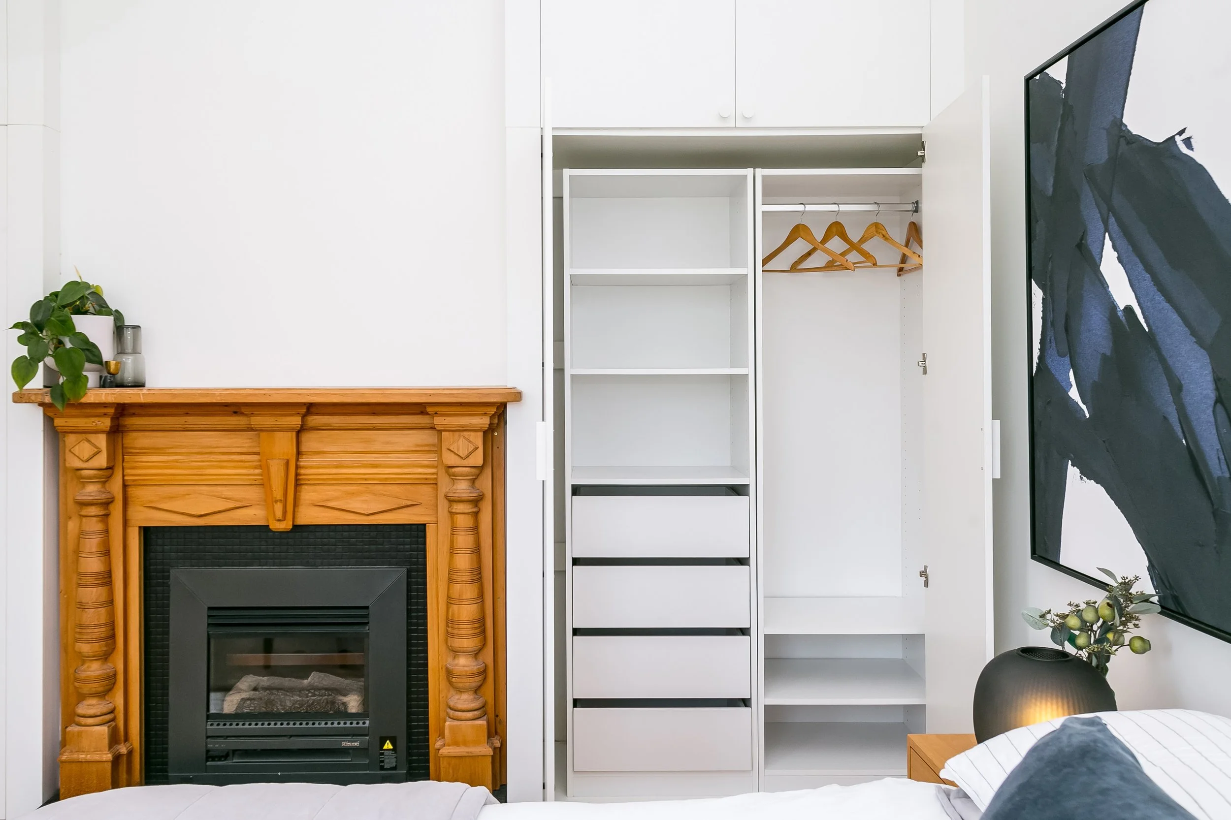 8 Slate Bedroom 1 44 Kitchener St-117 (2).jpg