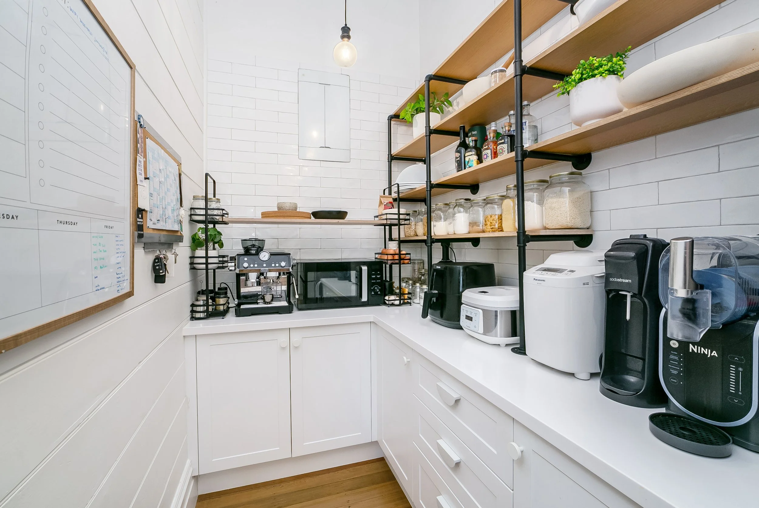 5 Kitchen Pantry 7 44 Kitchener St-35.jpg