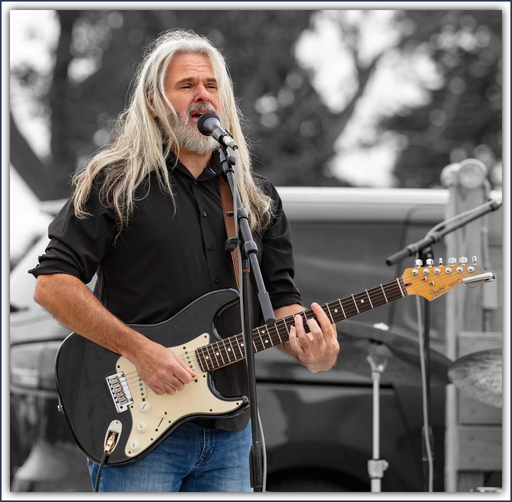Live Music: Steve Allain