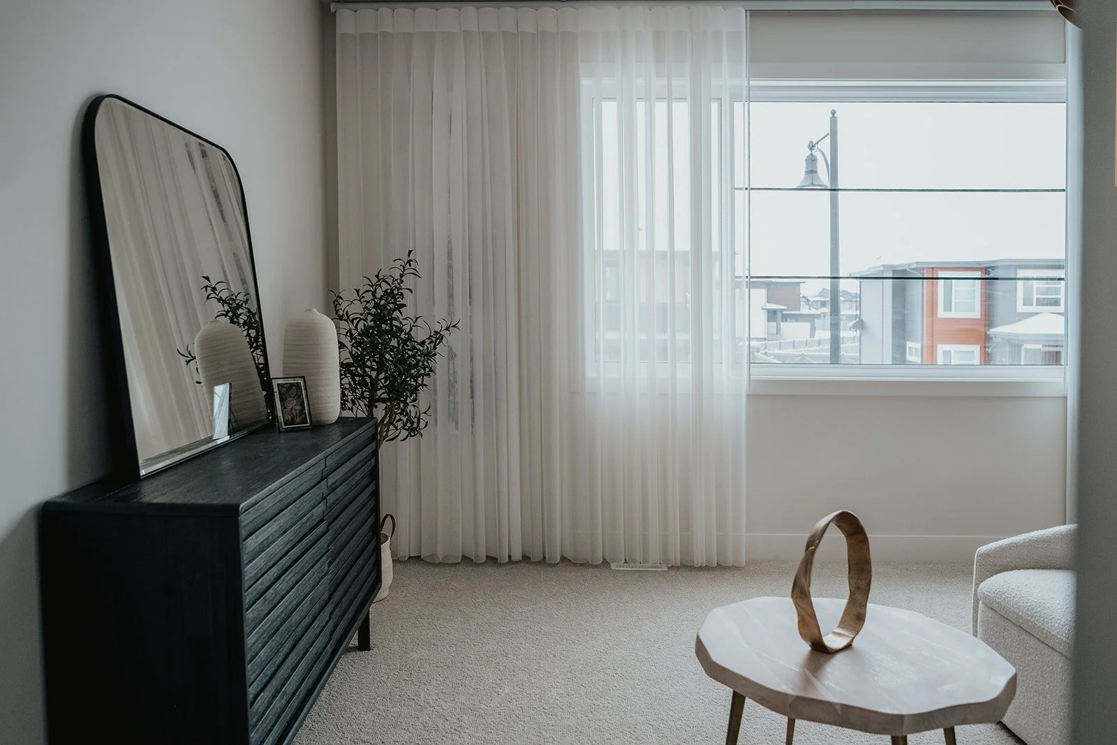 Get modern blinds for Edmonton homes, condos, and offices with help from Novo Blinds.