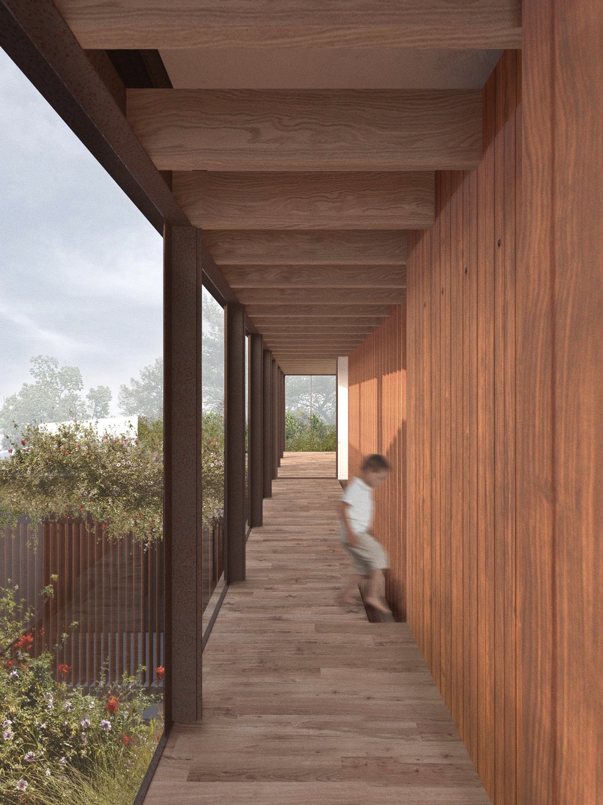 Pasillo cubierto de madera, con paredes de madera a la derecha y ventanas de vidrio a la izquierda, y un niño jugando en el pasillo.