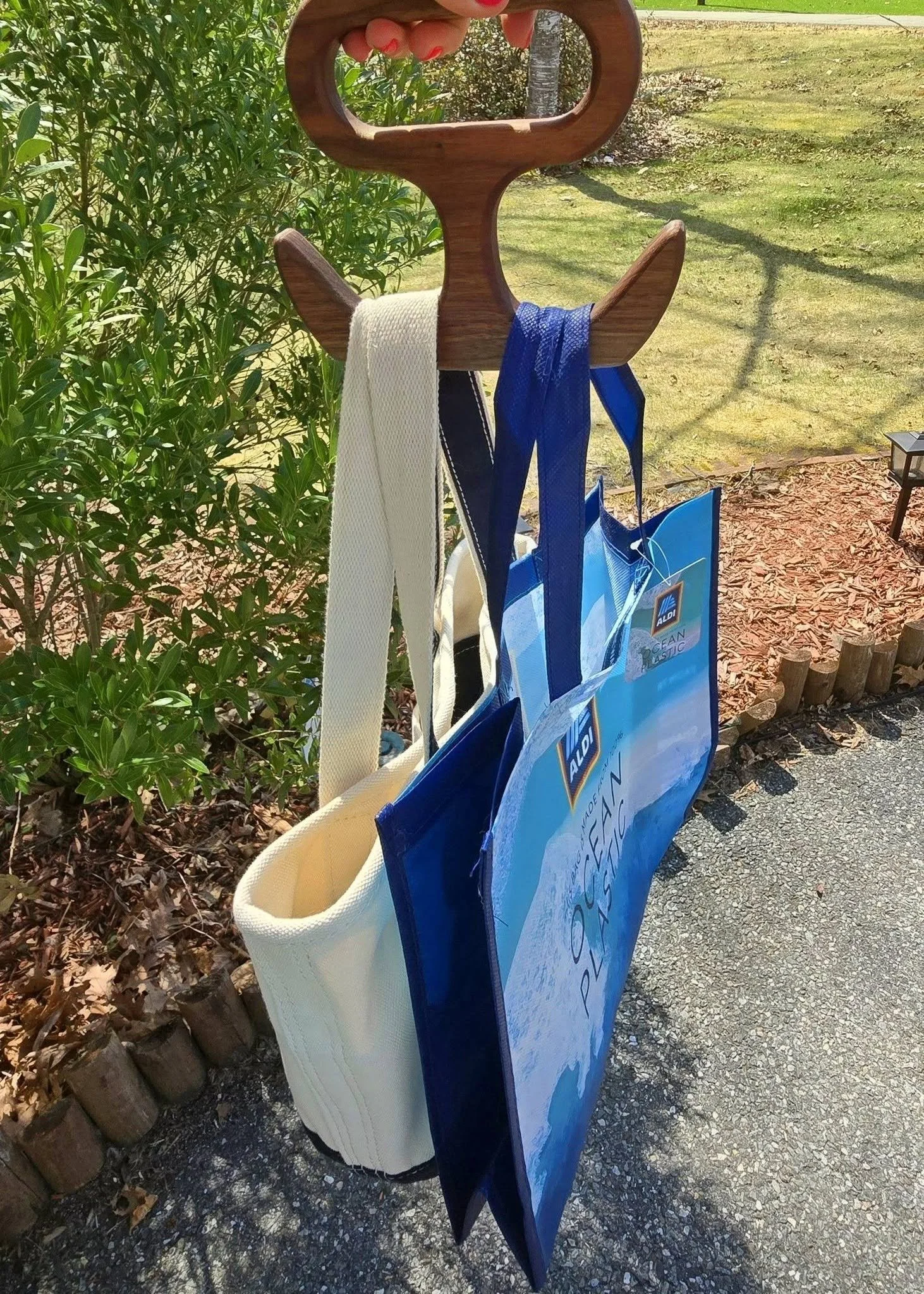 bag holder walnut.jpg
