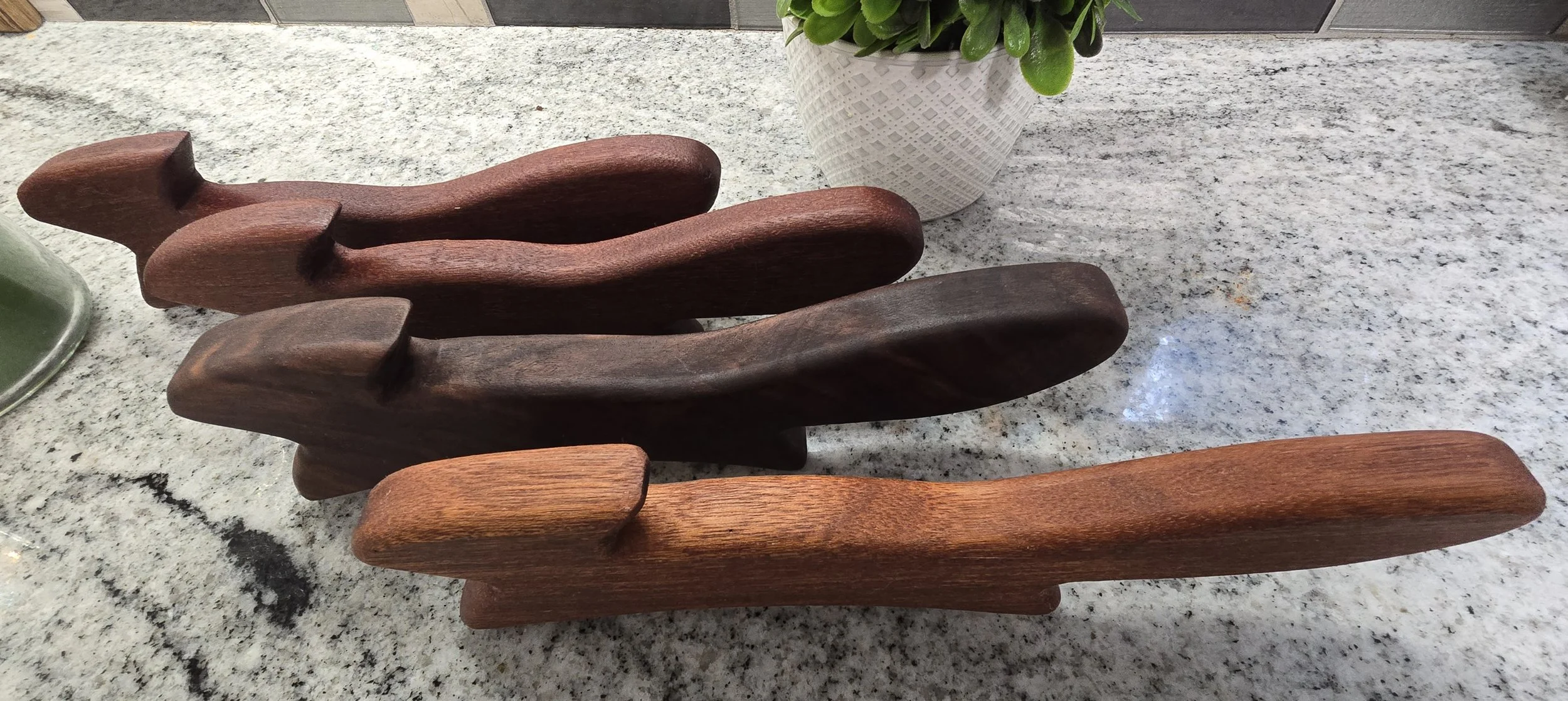 kitchen squirrels 2.jpg