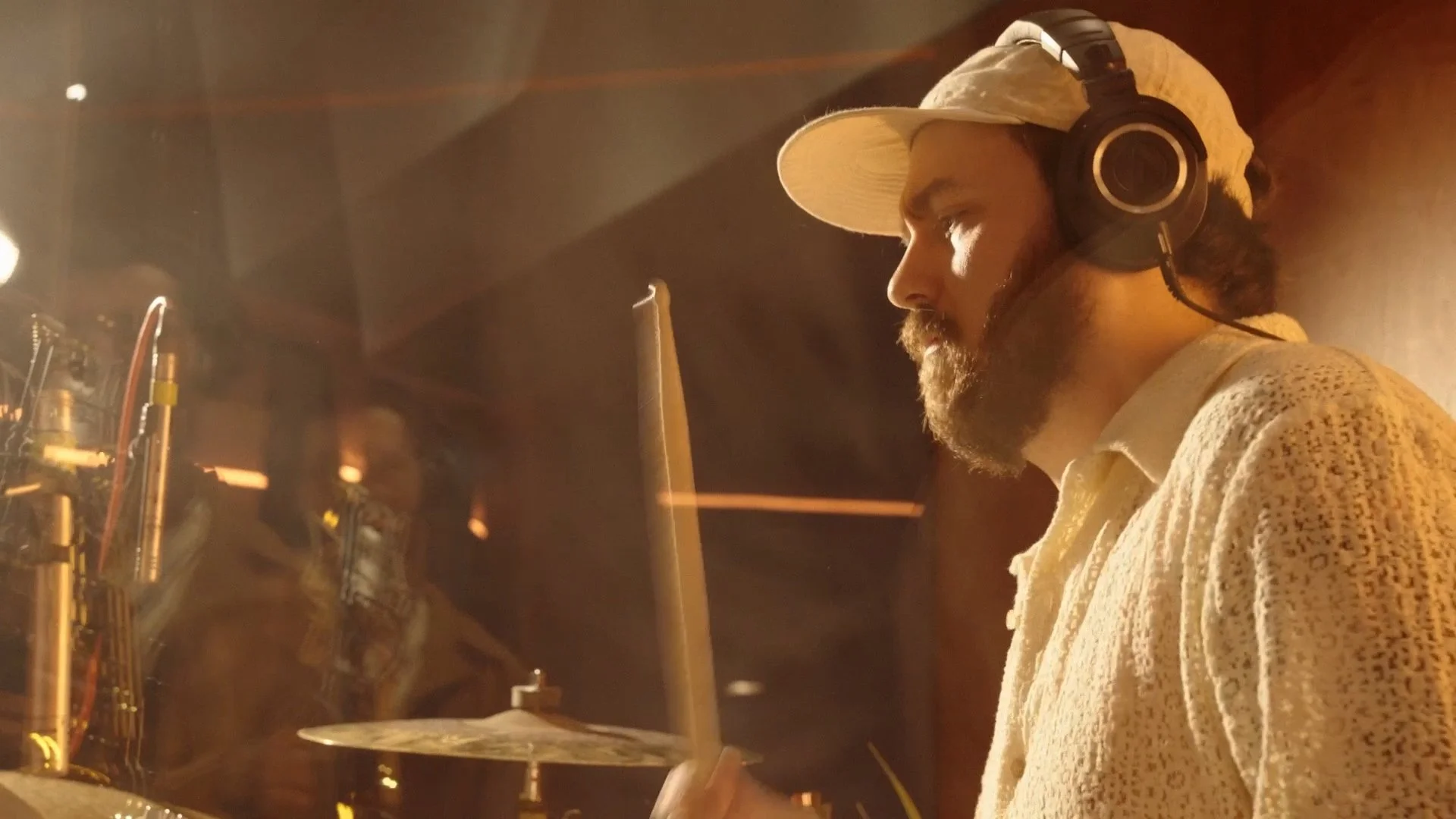 Funky Lamp - 'Fishtank'.00_05_40_04.Still022.jpg