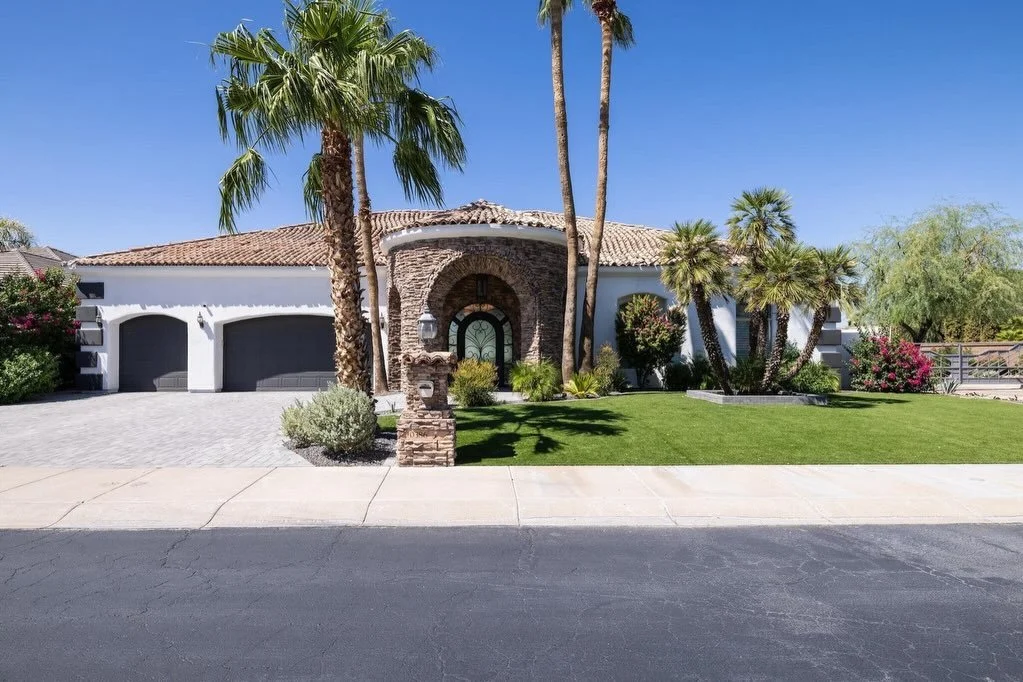 Experience the open-concept living and dining area with beautifully vaulted ceilings, a stunning kitchen with a large island, and a sparkling pool and inviting backyard. Perfect for relaxing or entertaining in style.

🏡 Arrange your private visit to