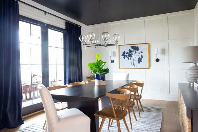 A color story, carried throughout the space.

#azinteriordesign
#arizonarealestate
#azinteriordesign