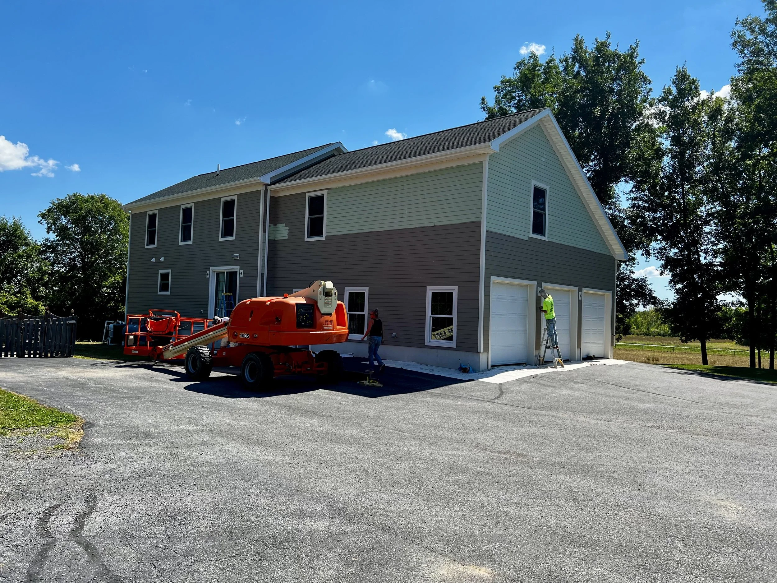 When (and Why) Exterior Paint Sticks: A Jefferson County, NY Guide