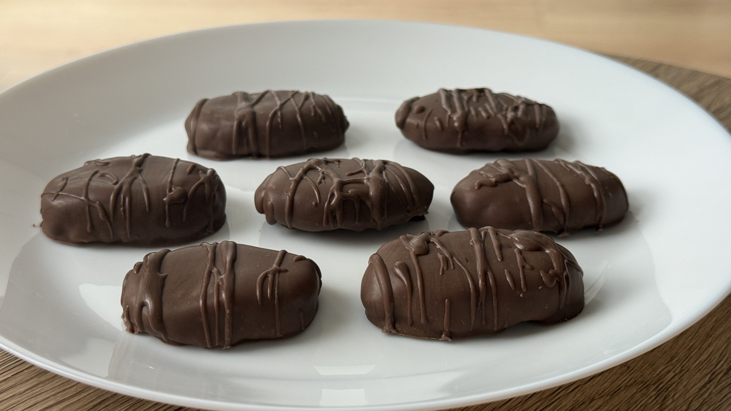 Healthy Peanut Butter Easter Eggs (Easy No-Bake Recipe)