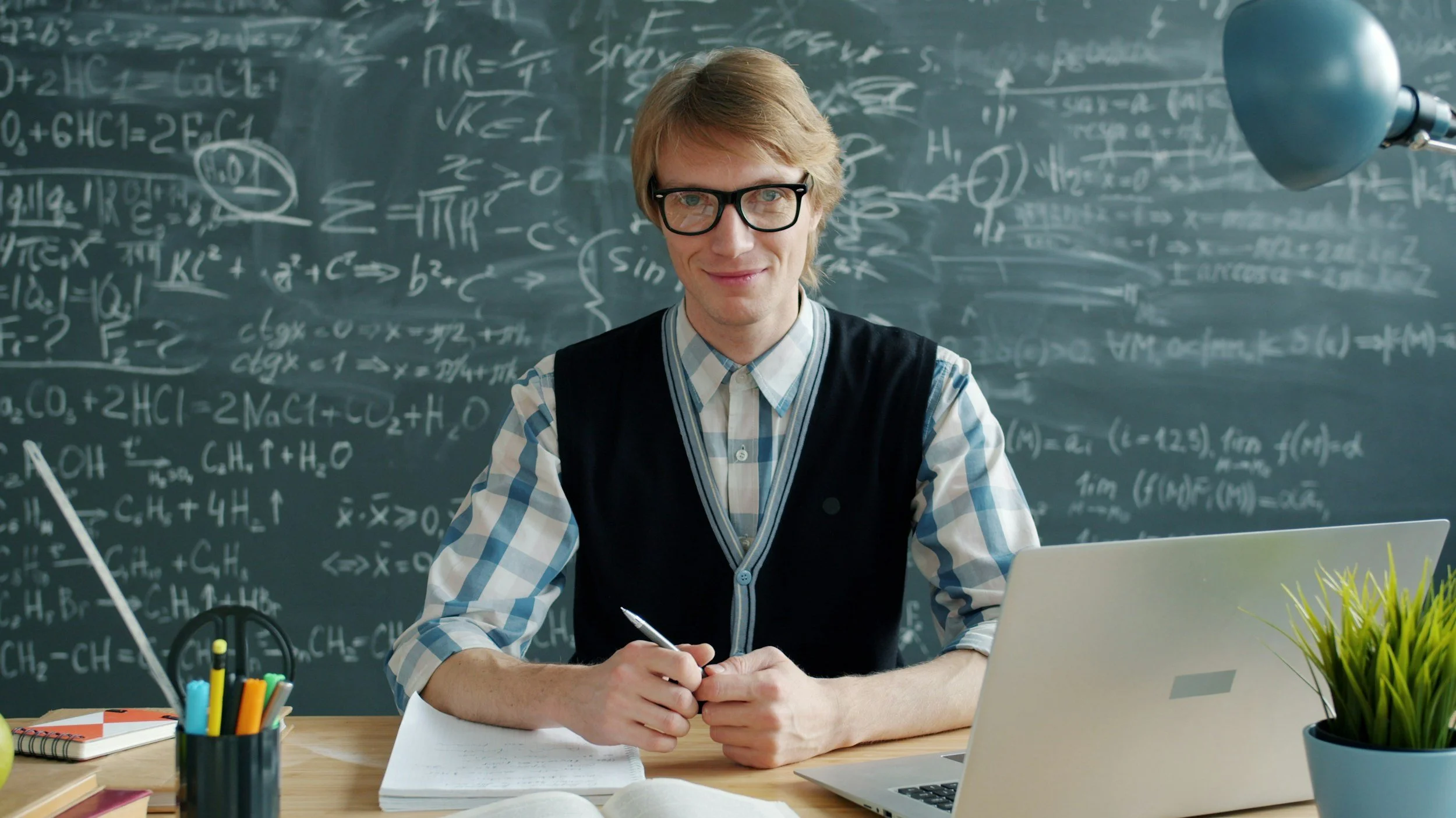 How Academic Financial Planning Supports Professors at Every Career Stage