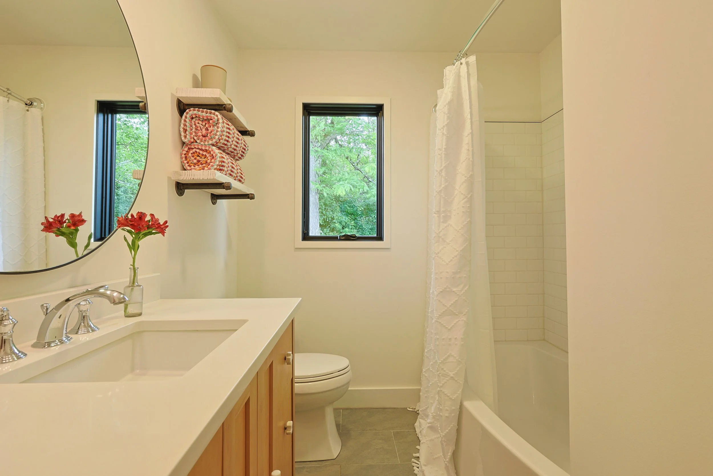 LYF-GFamilyHome-009.jpg